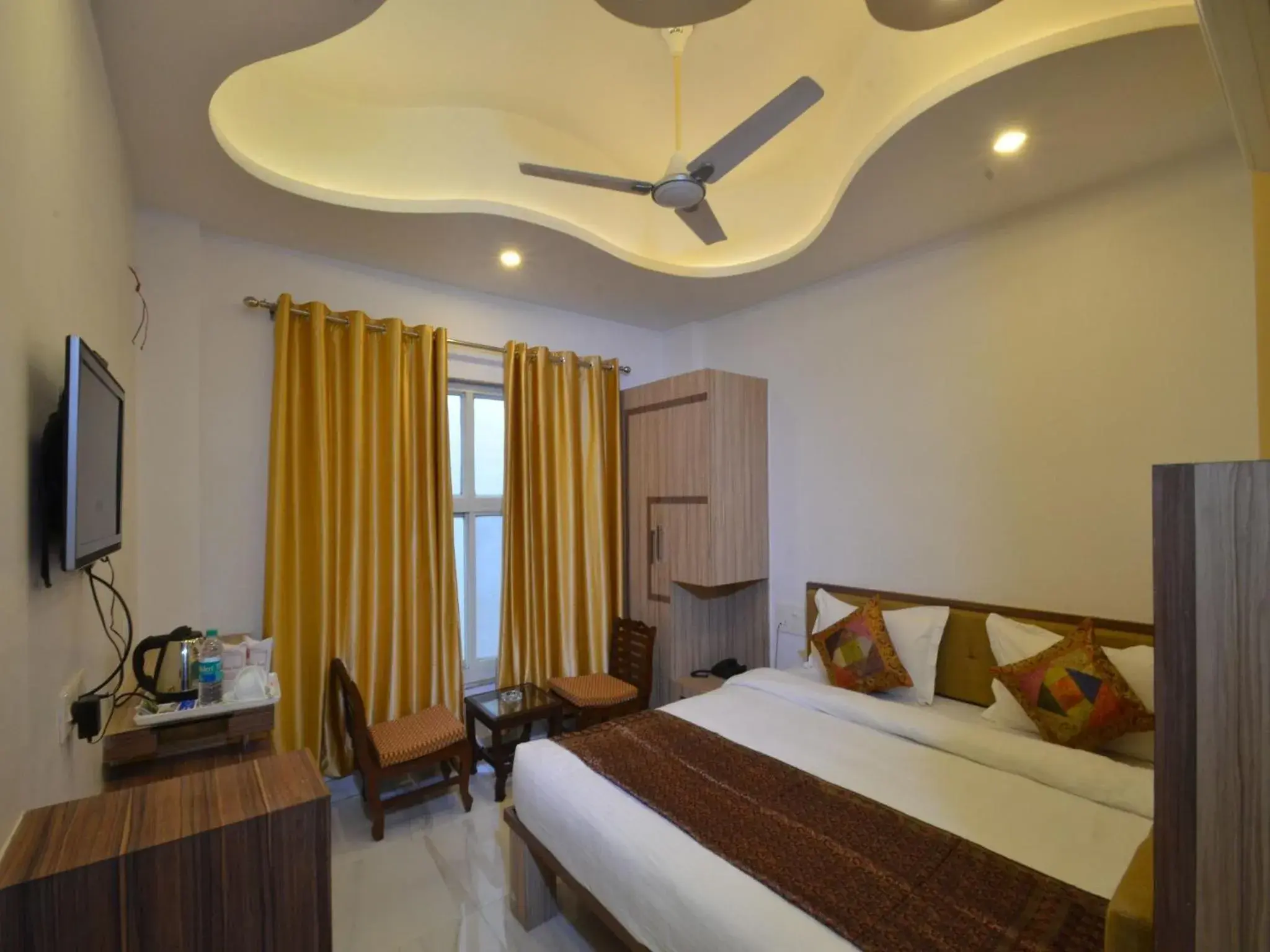 Bedroom, Bed in Hotel Banaras Haveli