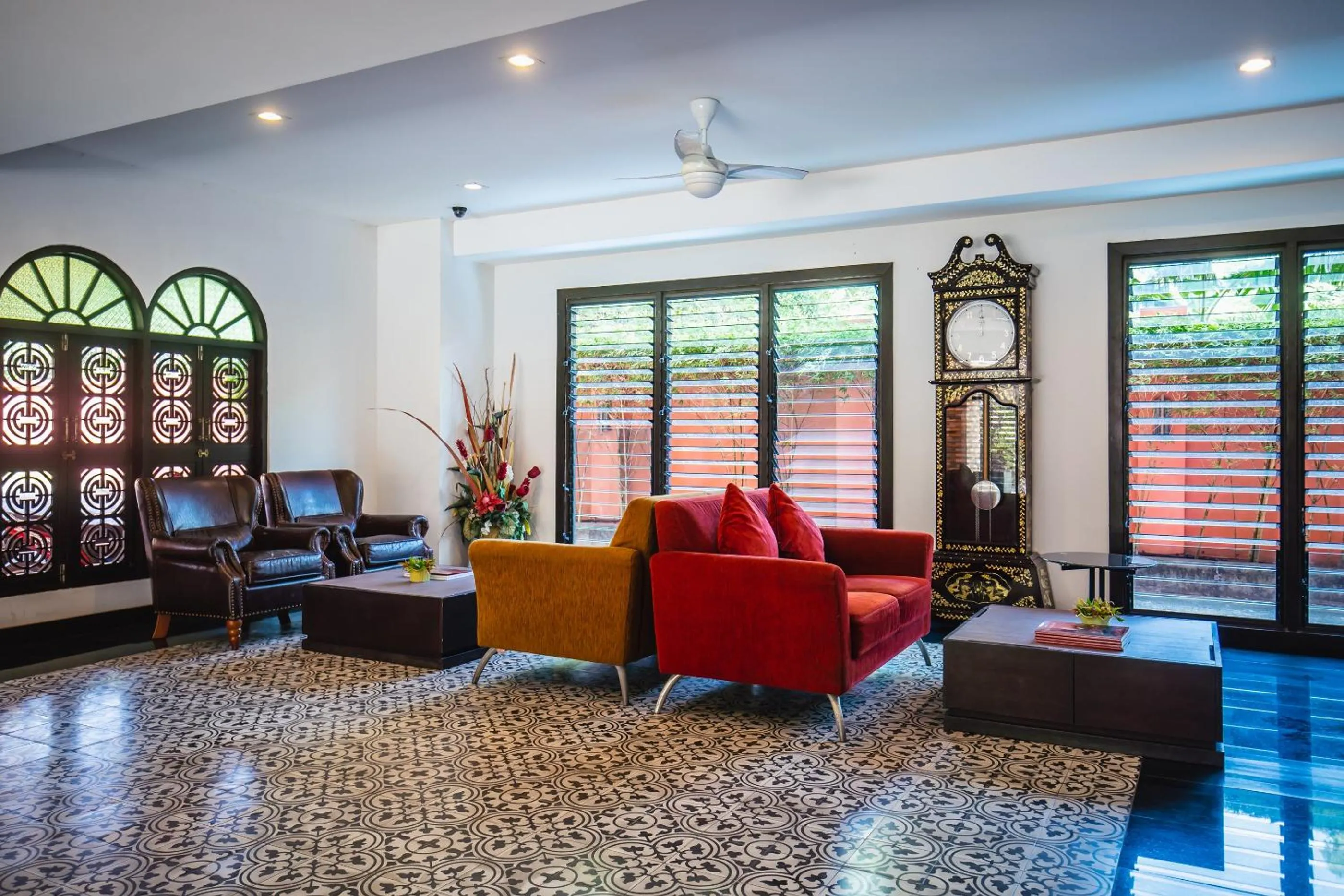 Lobby or reception in Ratana Hotel Chalong