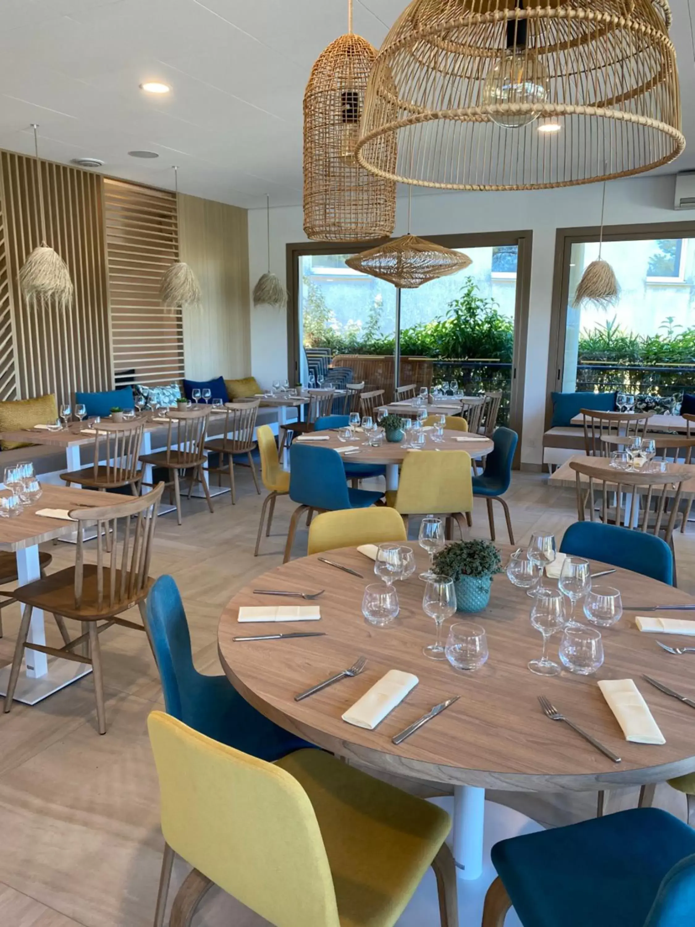 Restaurant/places to eat in Kyriad Montpellier Est - Lunel Restaurant/places to eat in Kyriad Montpellier Est - Lunel