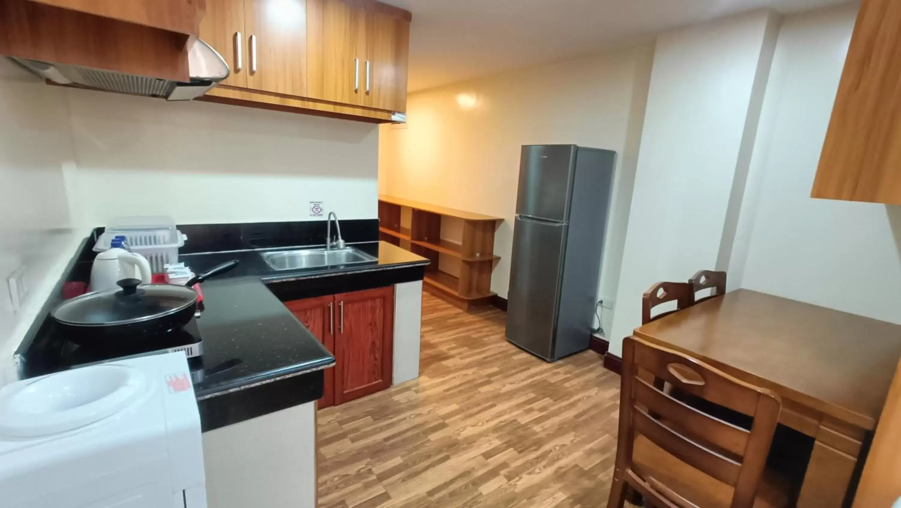 Kitchen or kitchenette, Kitchen/Kitchenette in 456 Hotel