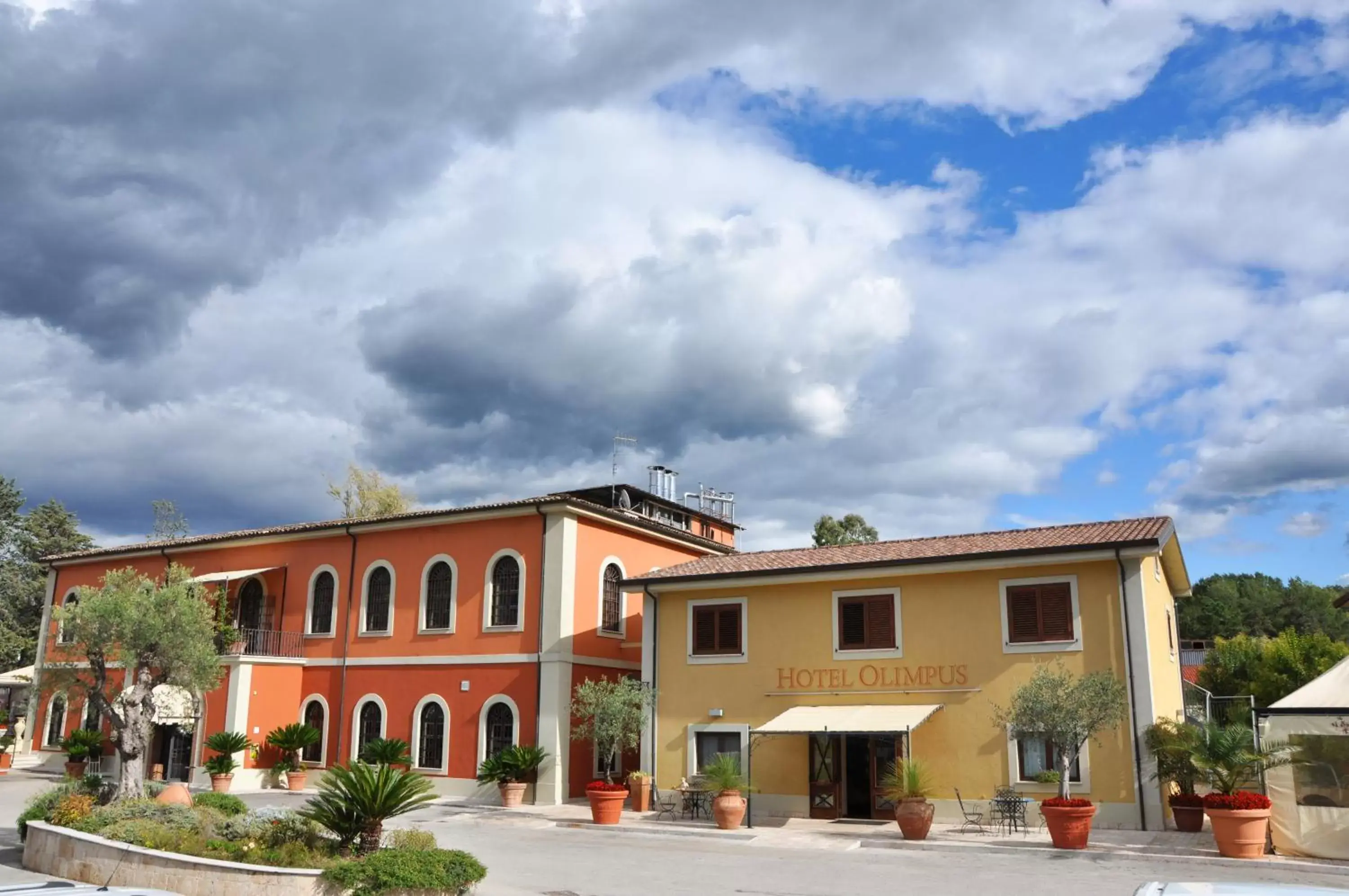 Facade/entrance, Property Building in Olimpus