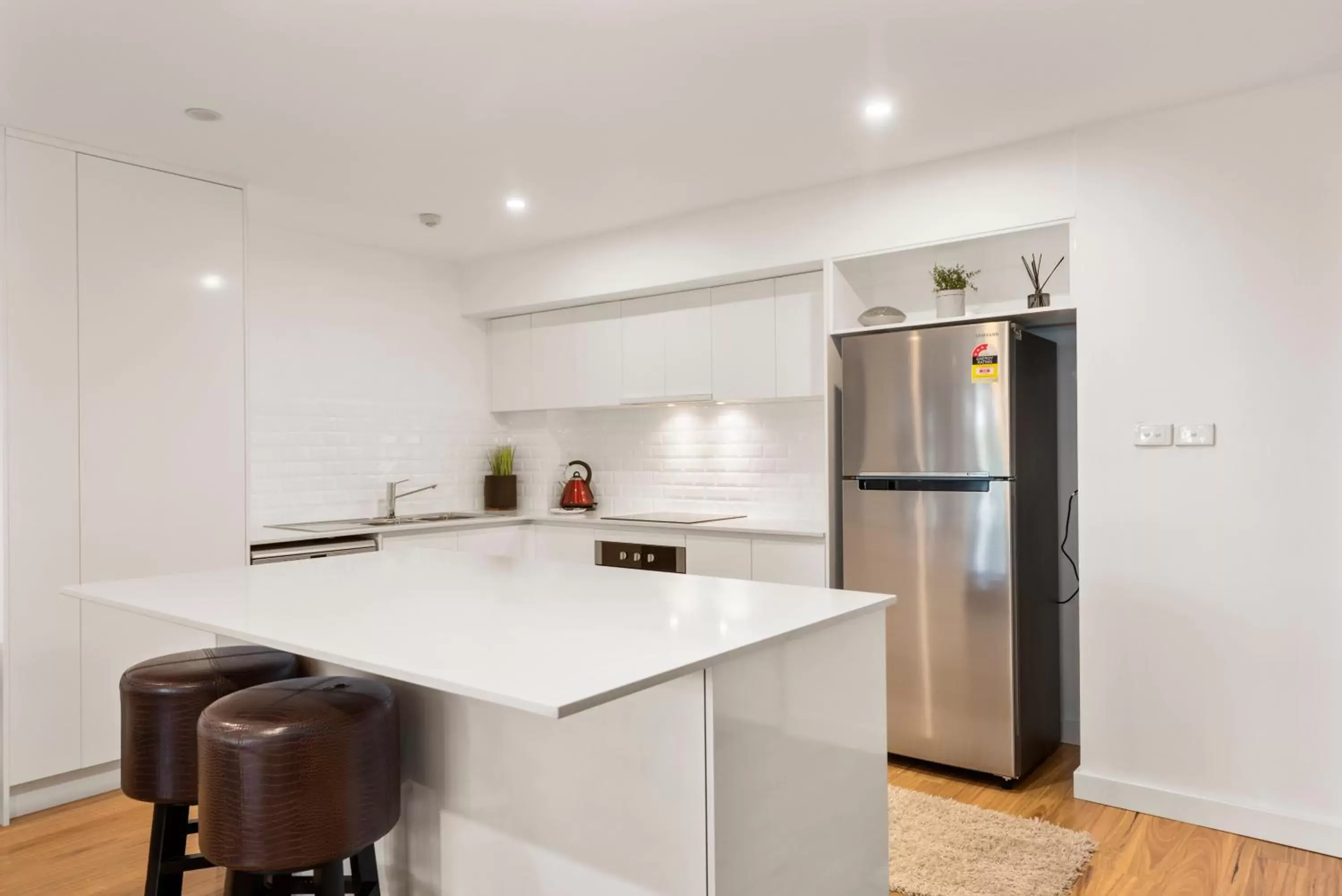 Kitchen or kitchenette, Kitchen/Kitchenette in Pacific Towers Beach Resort