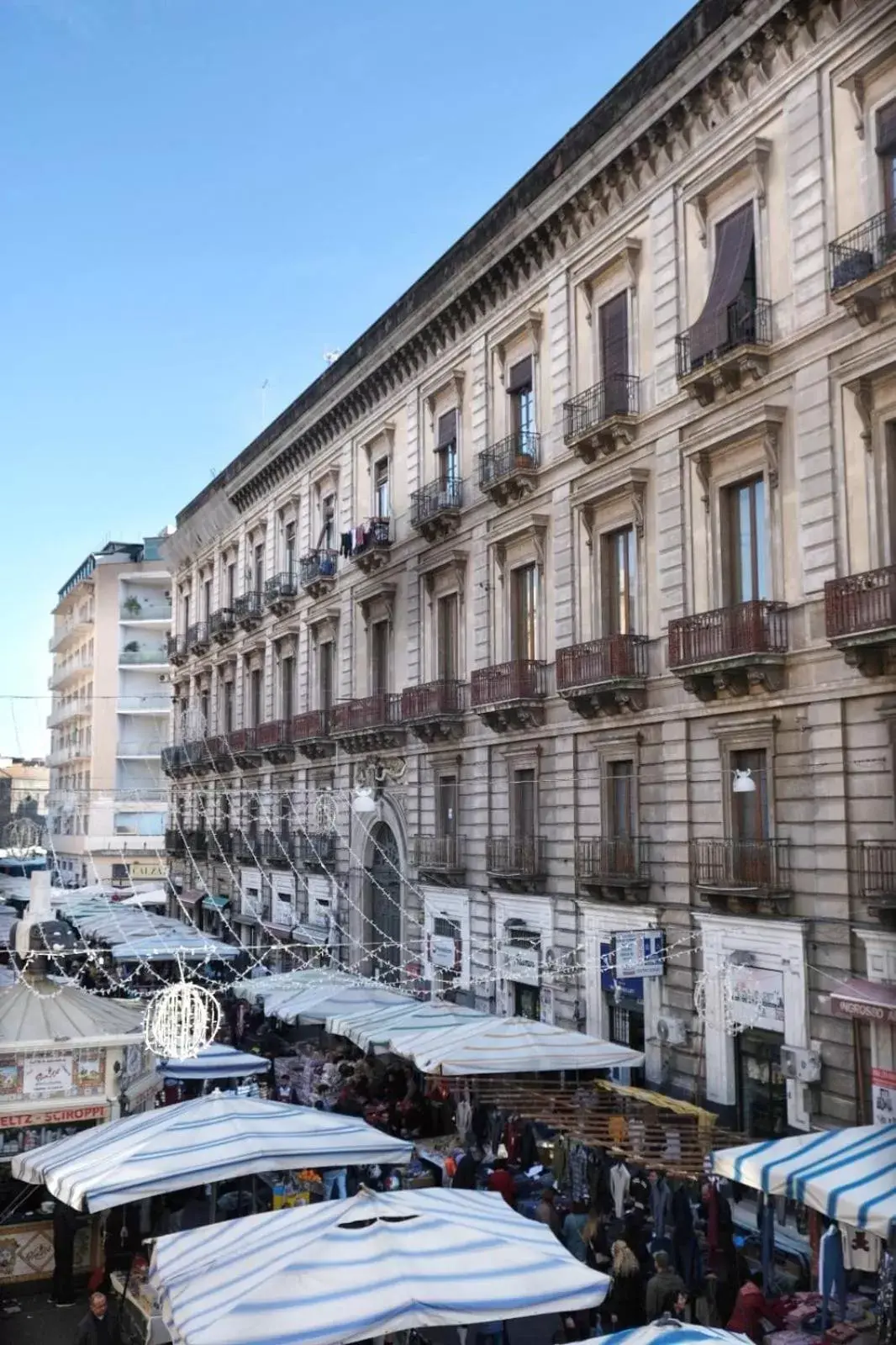 Winter in Toscano Palace Luxury Rooms Catania