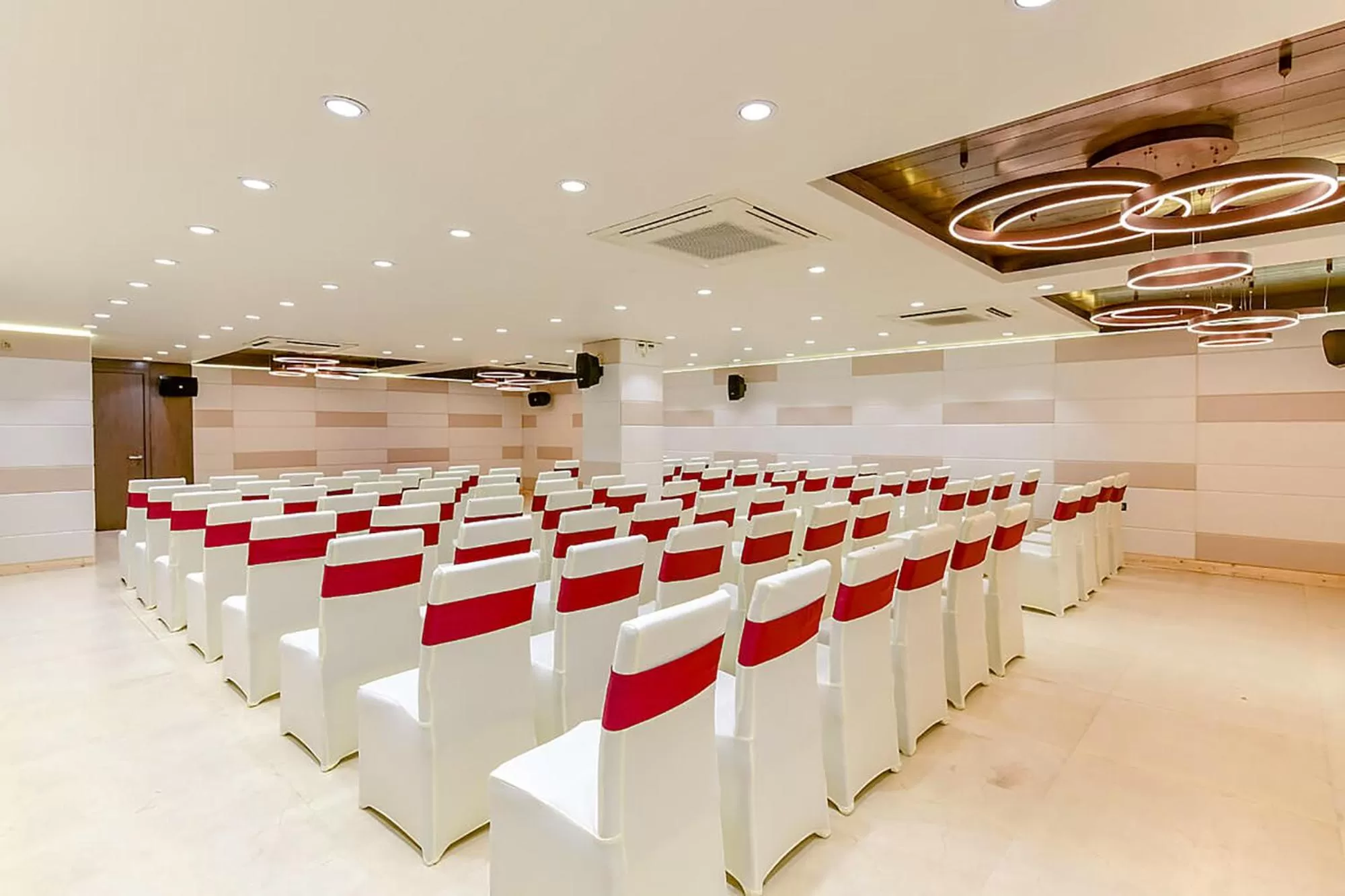 Banquet/Function facilities in FabHotel Prime Oasis Blue - Near Chetak Bridge