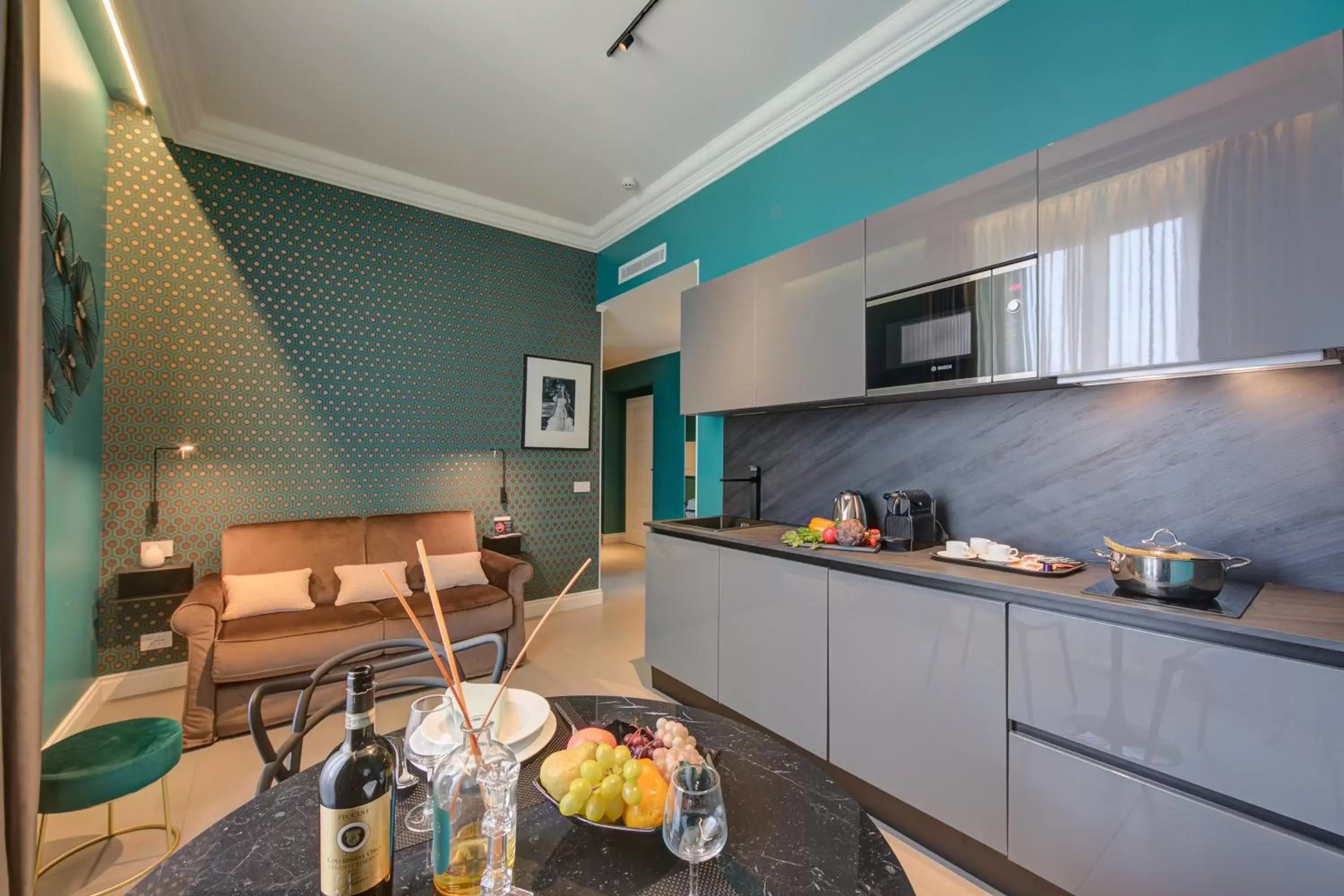 Kitchen or kitchenette, Kitchen/Kitchenette in Boutique Central Apartments- Happy Rentals