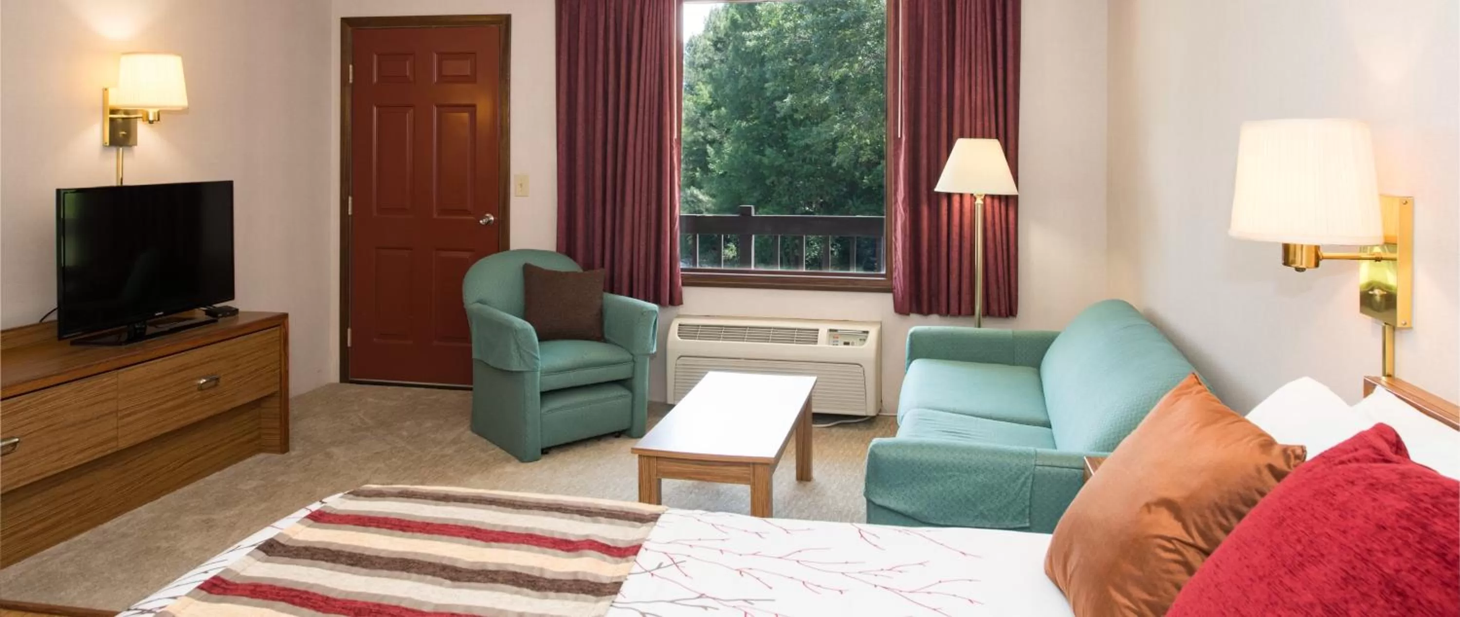 Seating area in Highland Manor Inn