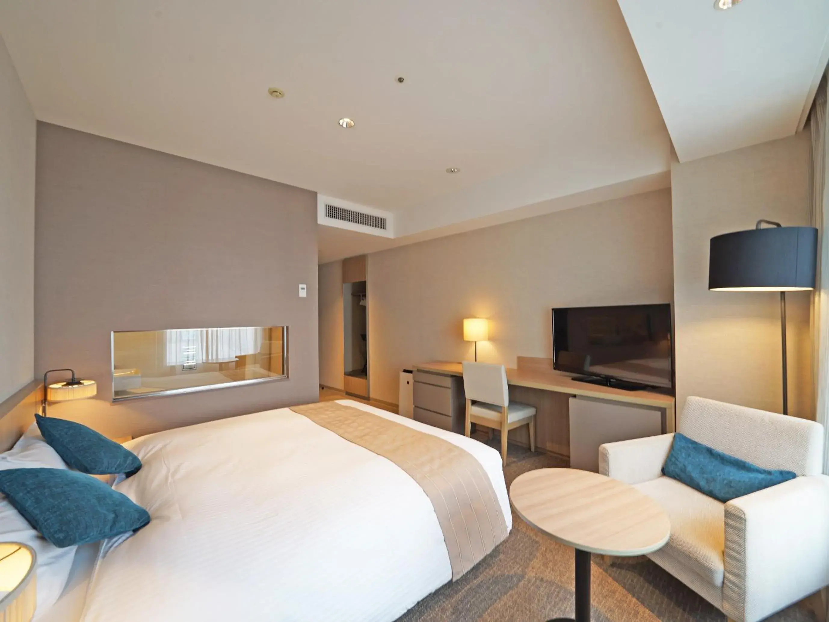 Photo of the whole room in the square hotel Yokohama Minatomirai Photo of the whole room in the square hotel Yokohama Minatomirai