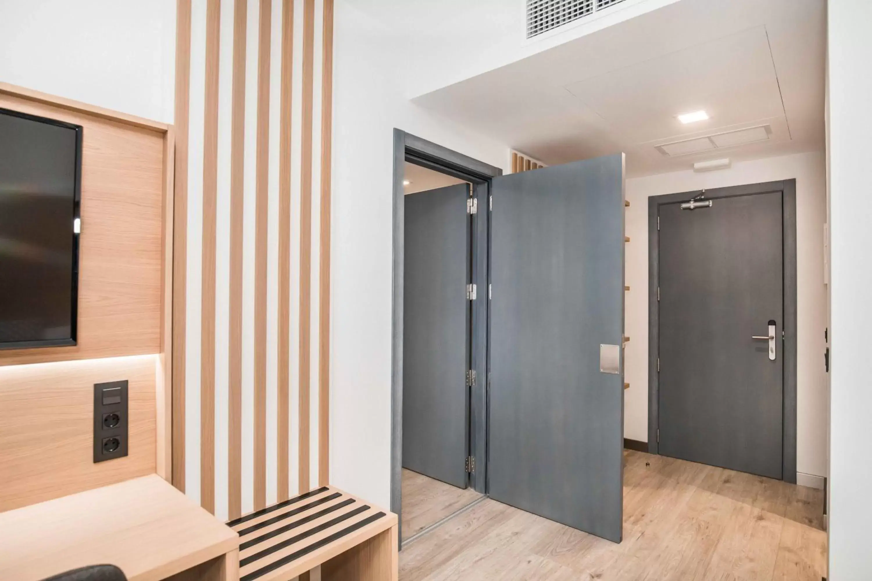 Photo of the whole room, Bathroom in Hotel Ciudad de Ávila