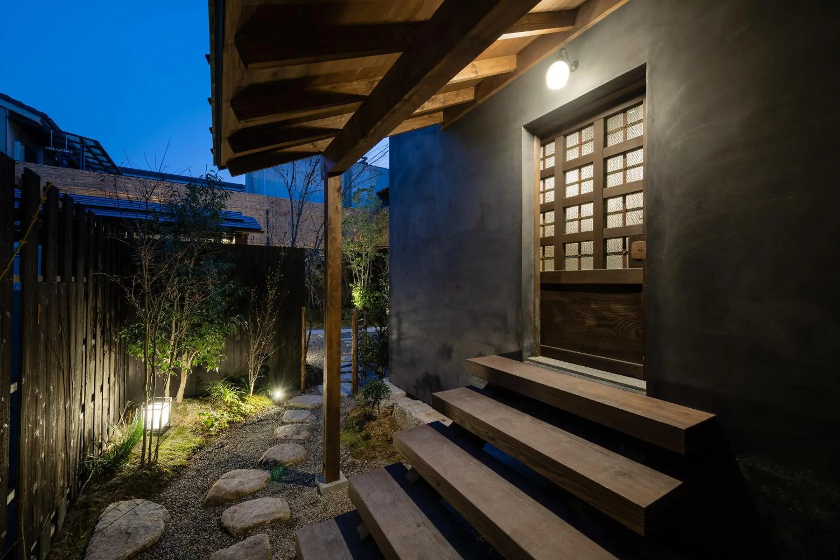 Hot Tub in Nazuna Kyoto Gosho