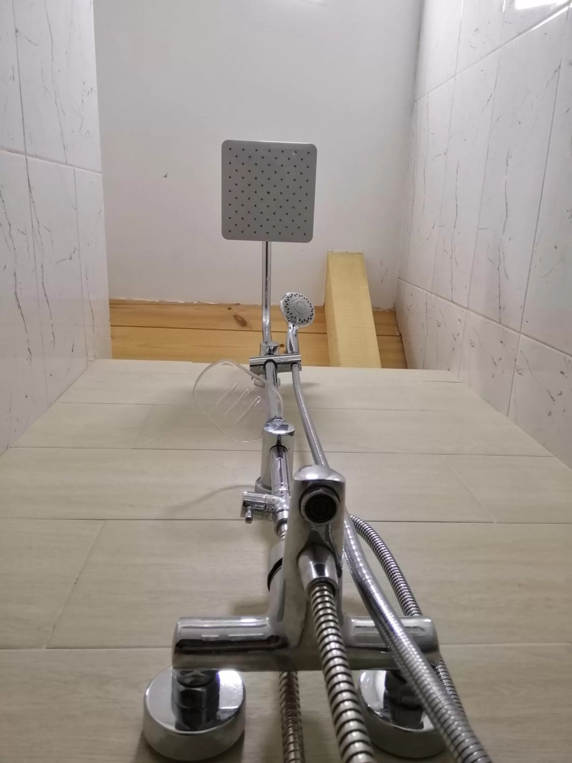 Shower in Apartmani RUNOLIST