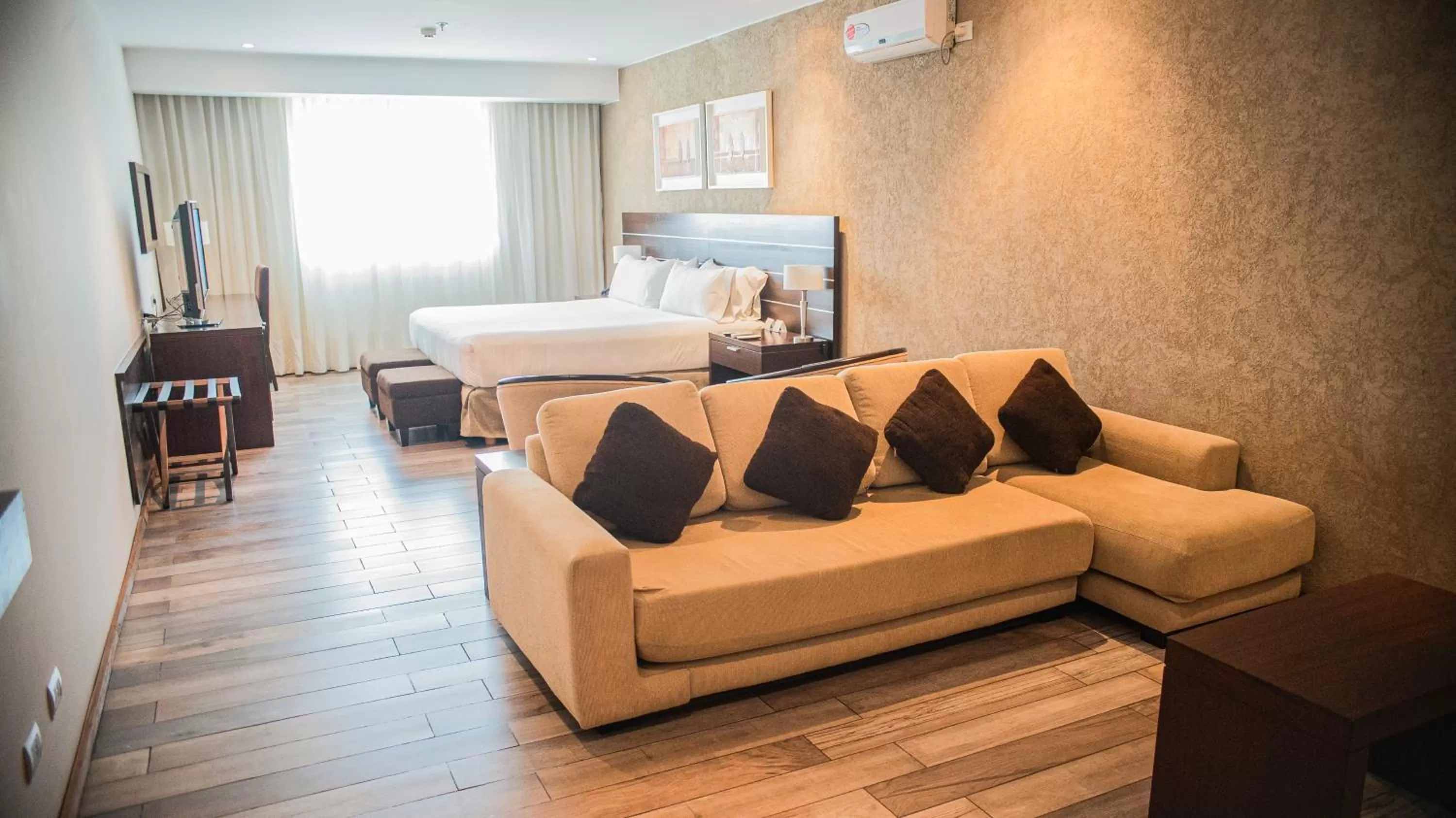 Superior Suite in Orfeo Suites Cordoba