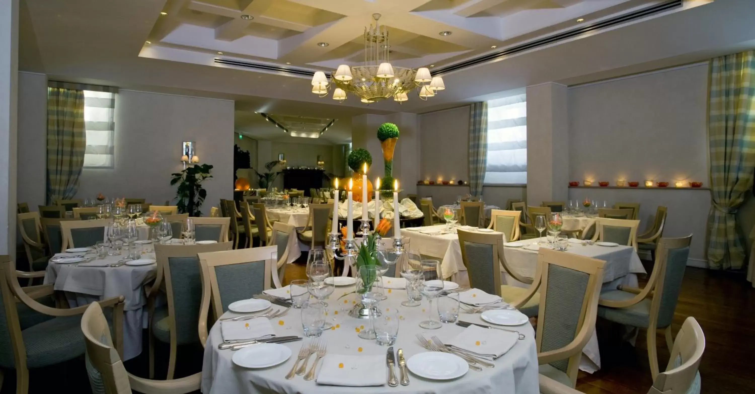 Restaurant/Places to Eat in Hotel Clitunno