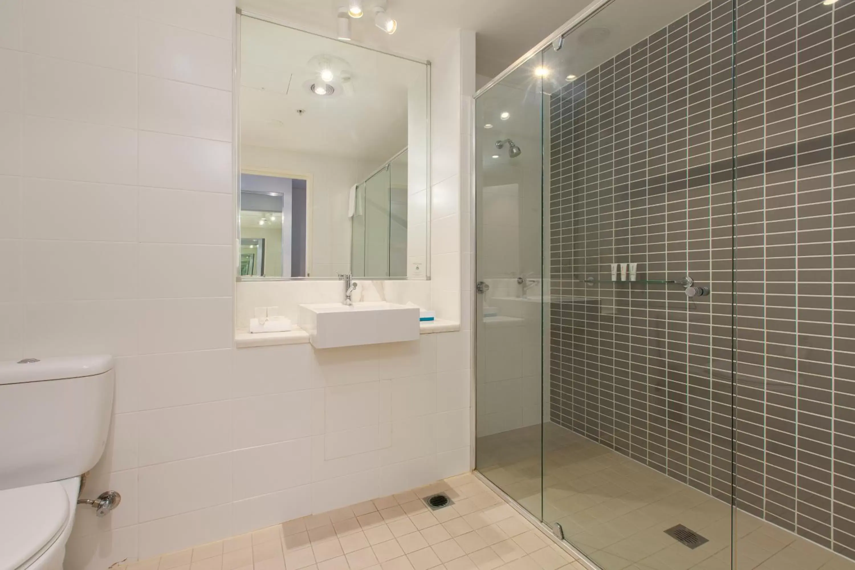 Bathroom in Sage Hotel Wollongong