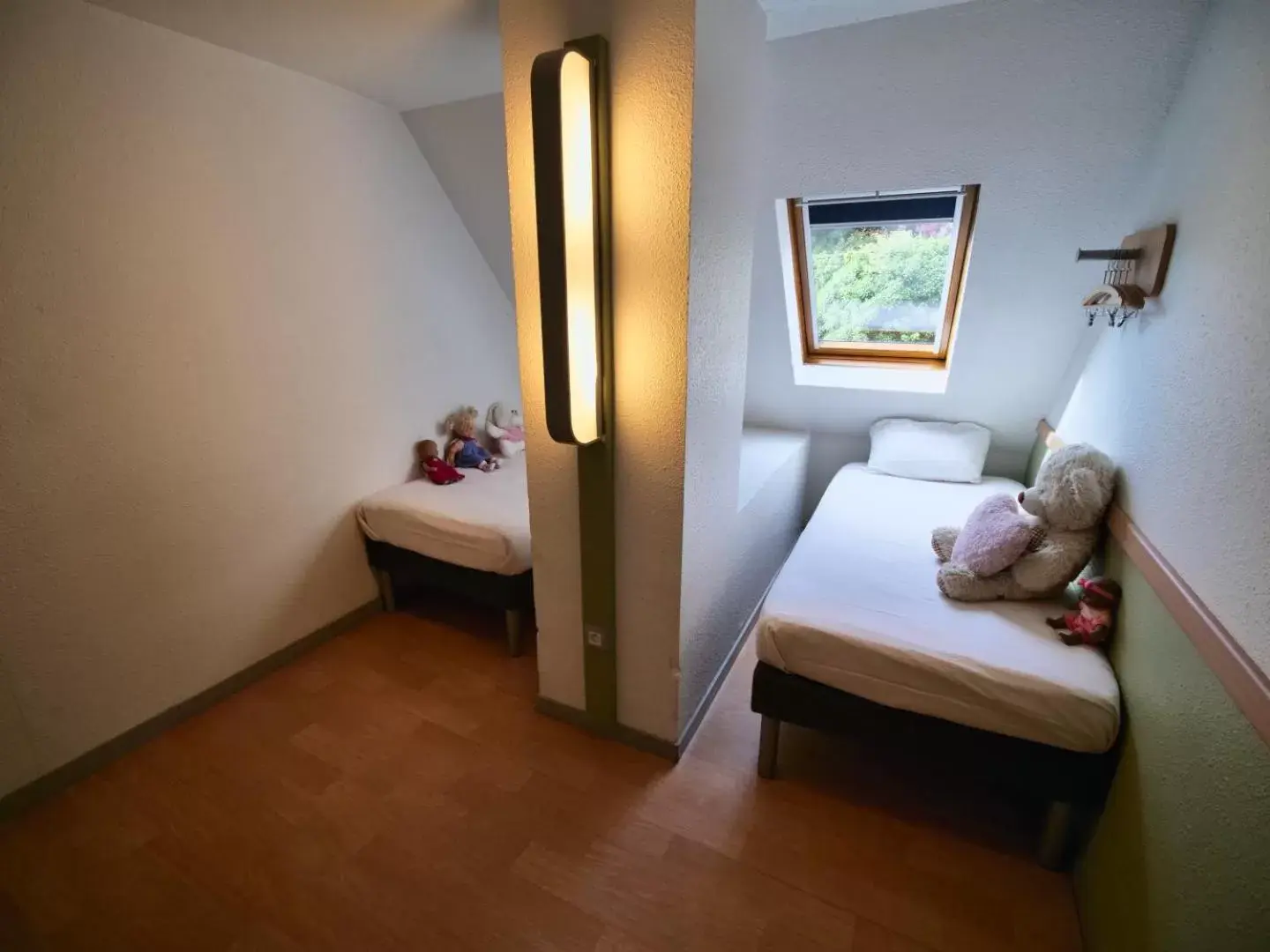 Bedroom, Bed in ibis budget Blois Centre