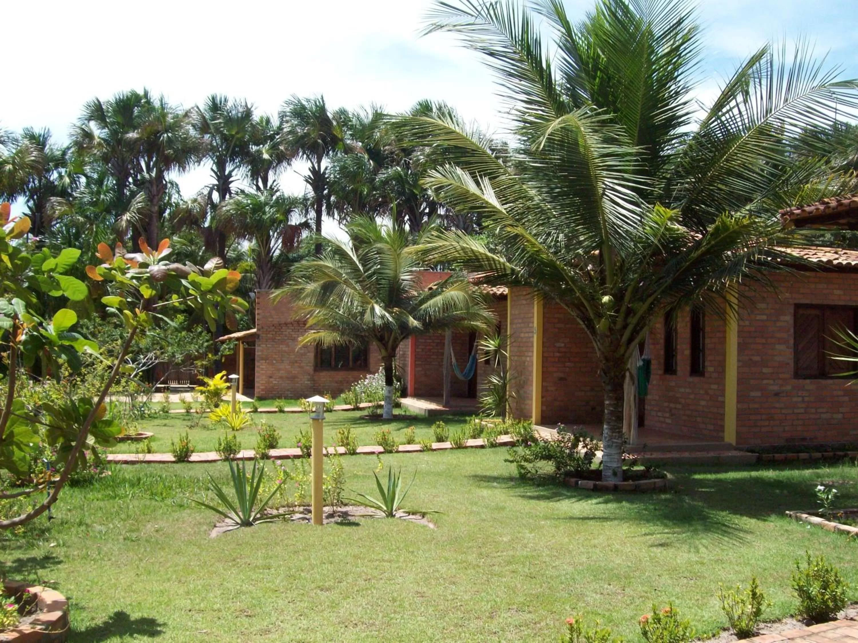 Facade/entrance, Garden in Pousada do Riacho