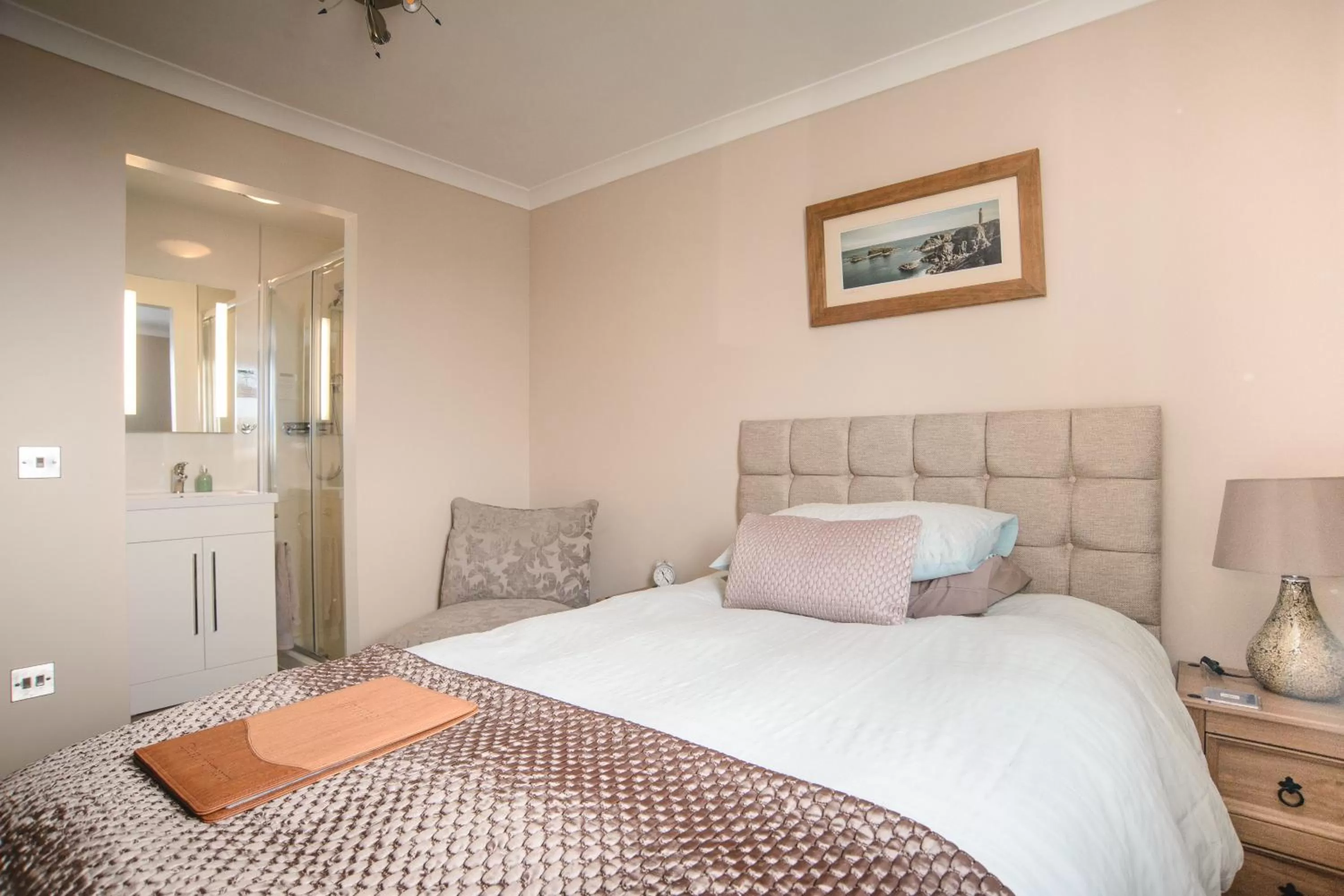 Photo of the whole room, Bed in Jannel Bed & Breakfast