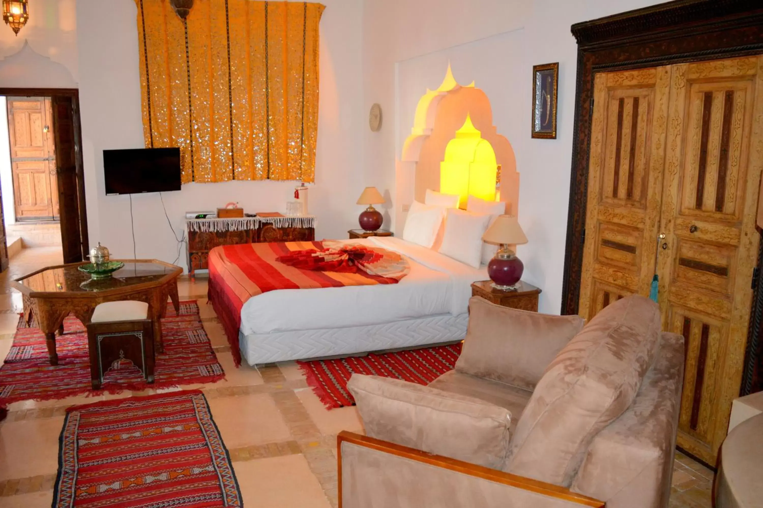 Bed in Riad Ghali Hotel & SPA