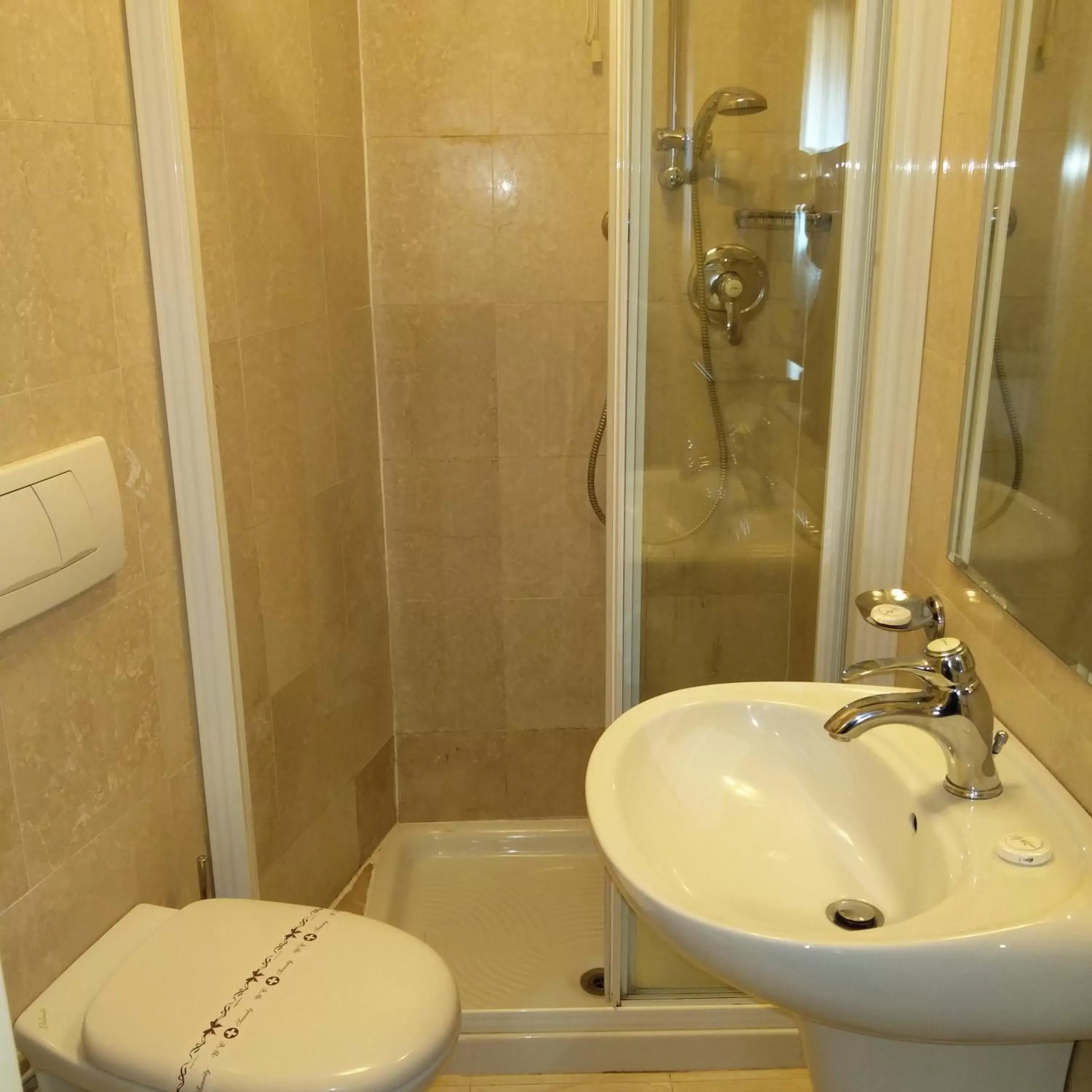 Bathroom in Hotel Ca' Formenta