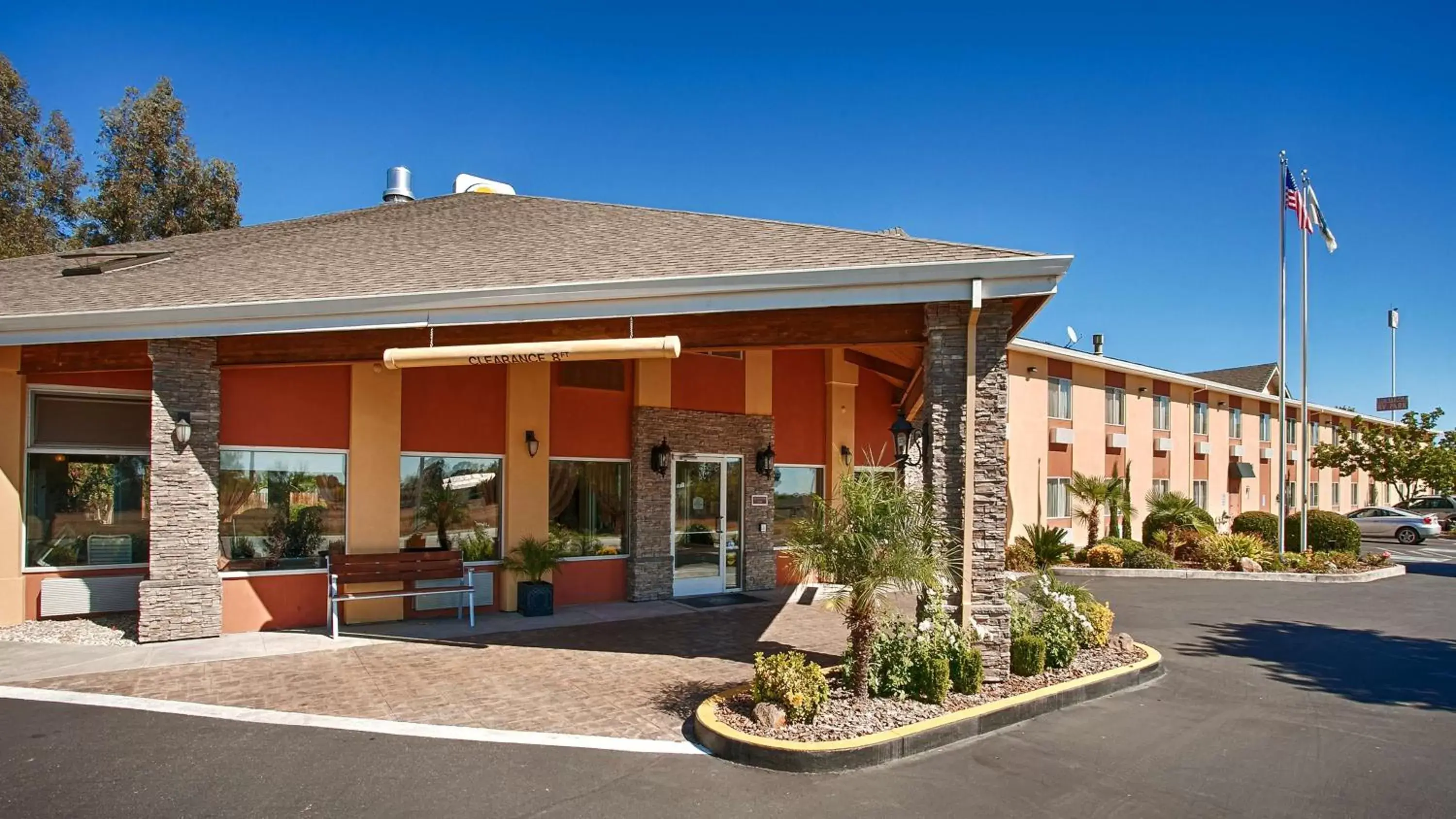 Property Building in Best Western Plus Corning Inn