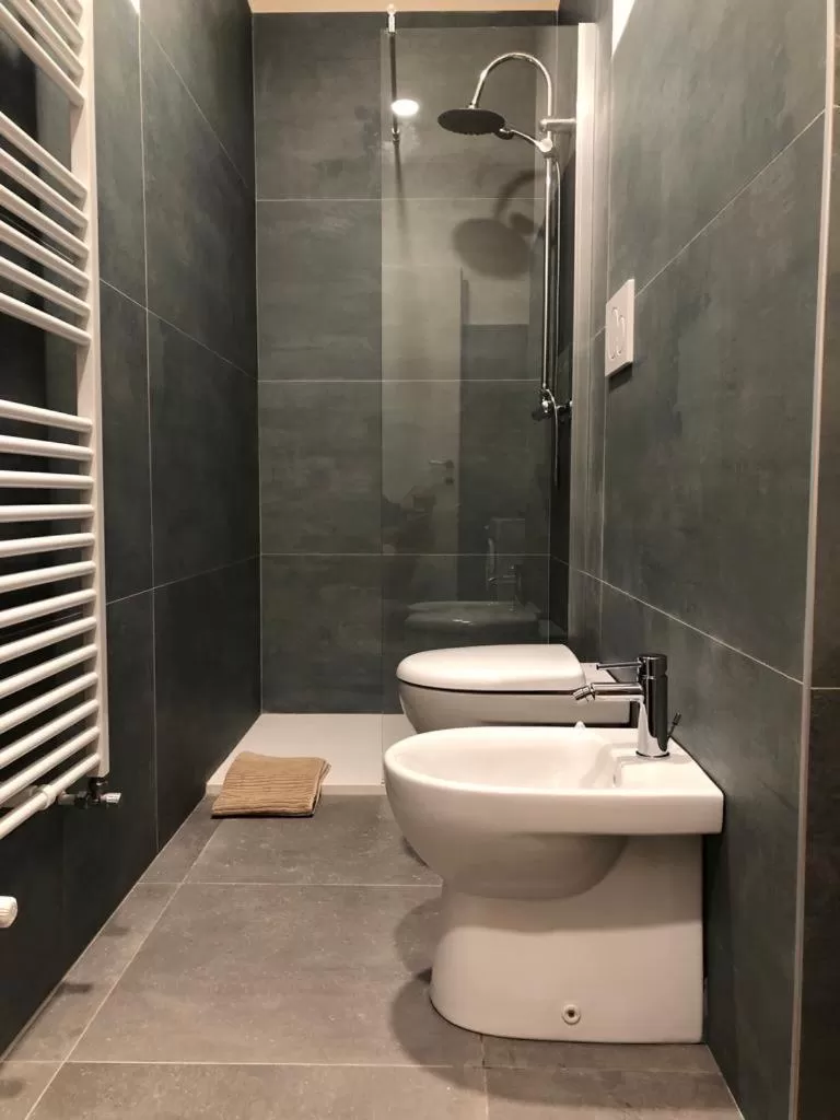 Bathroom in B&B MELLONI STREET