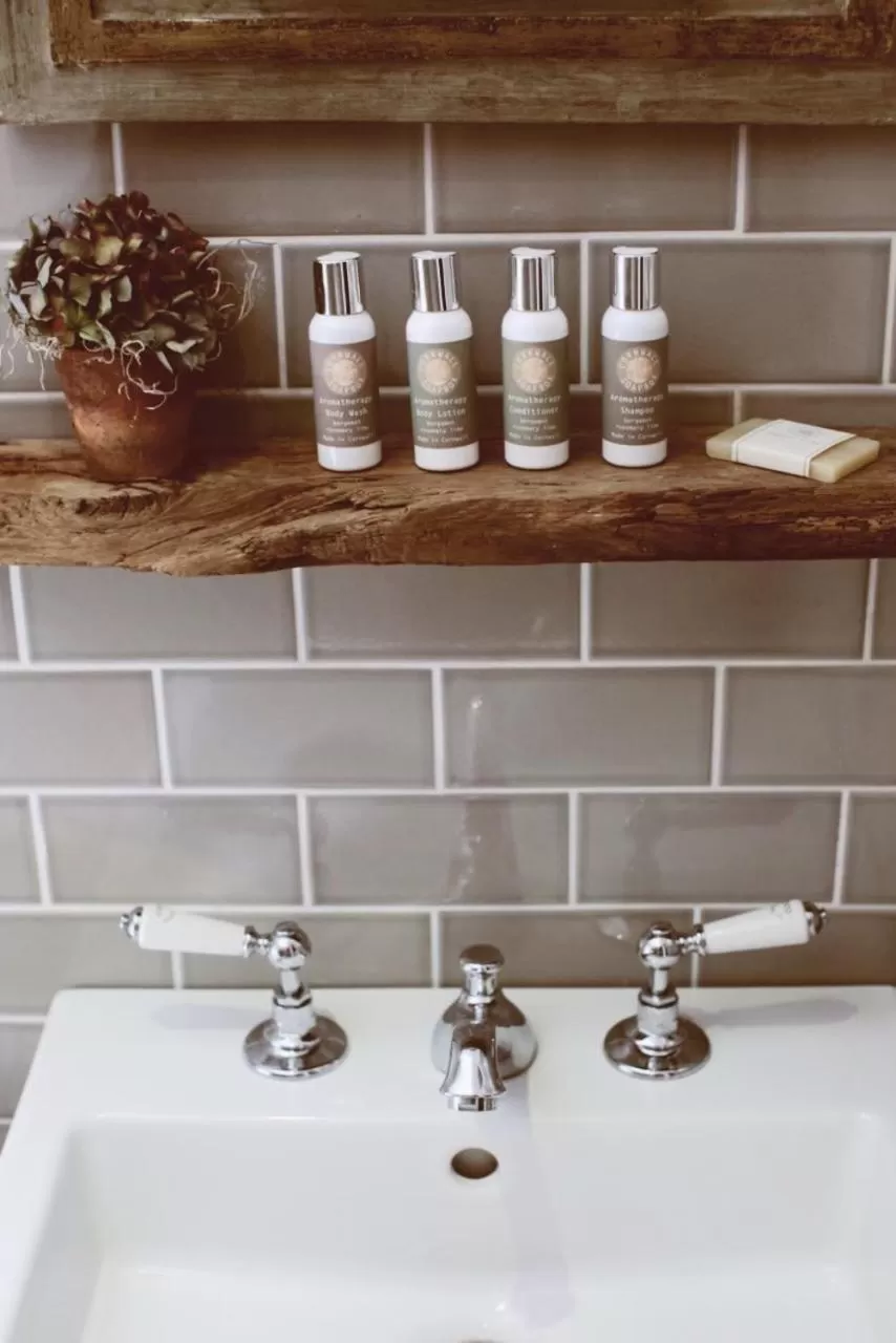 Bathroom in The Old Drum