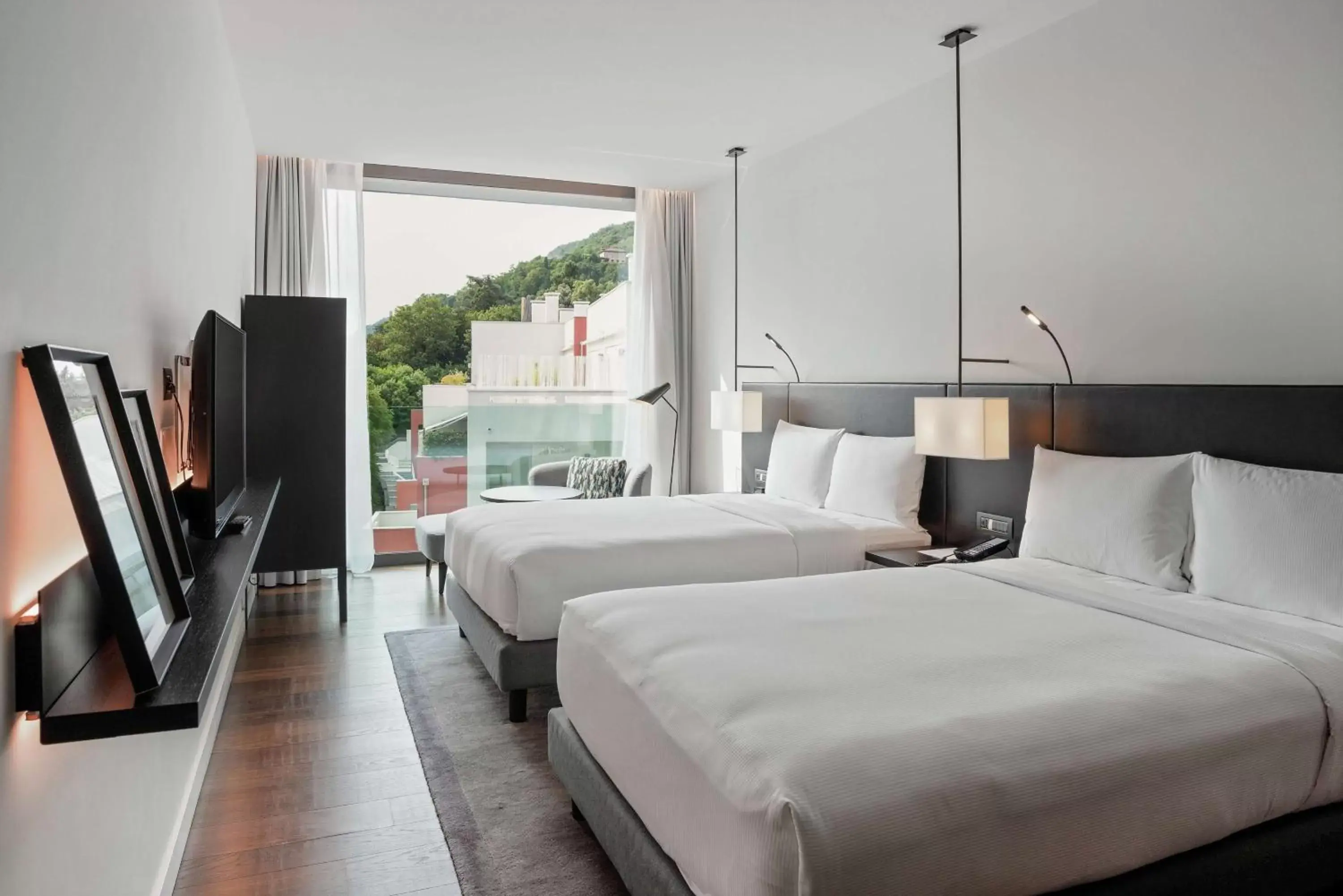 Bed in Hilton Lake Como