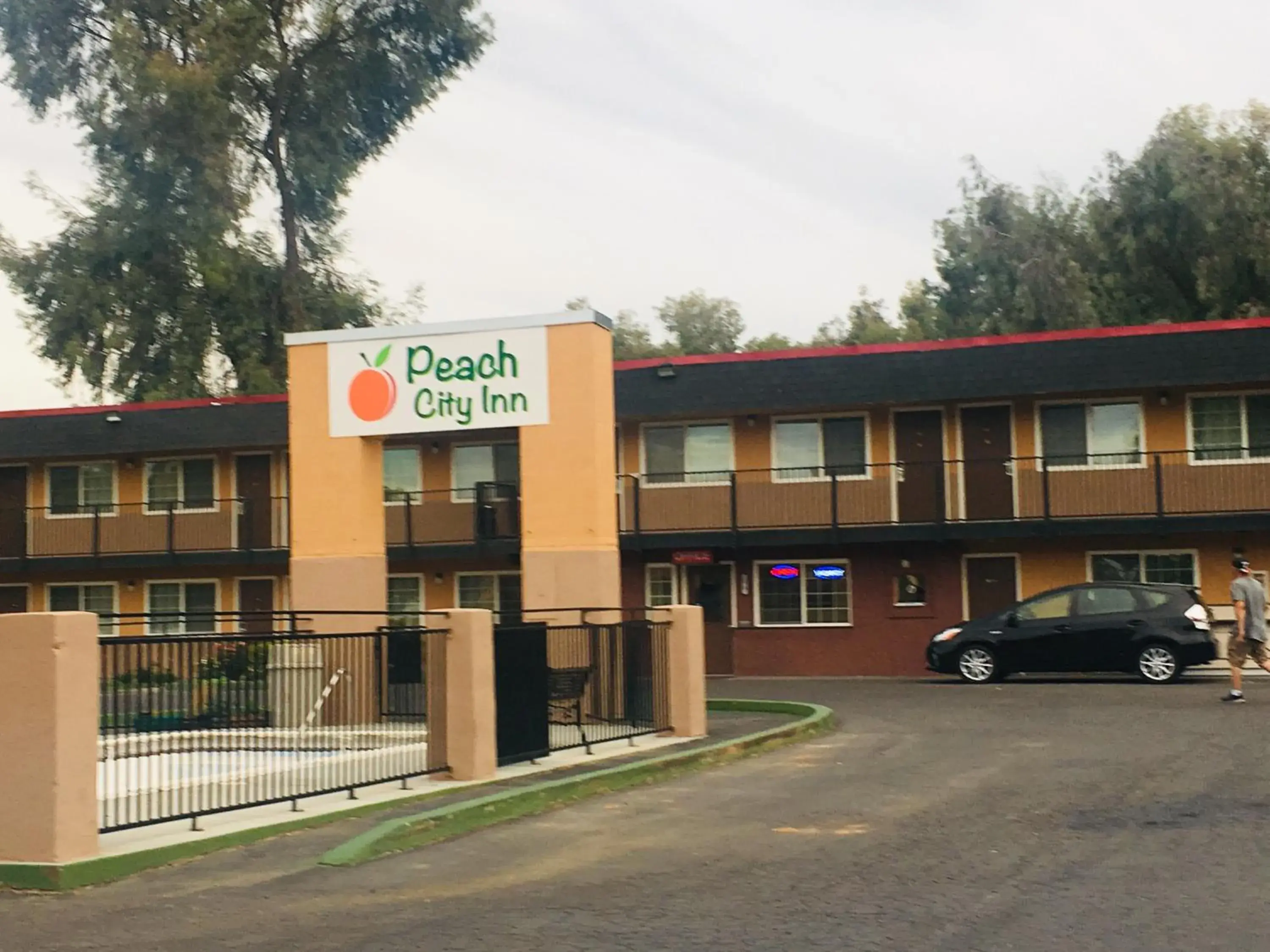 Facade/entrance, Property Building in Peach City Inn - Marysville/Yuba City