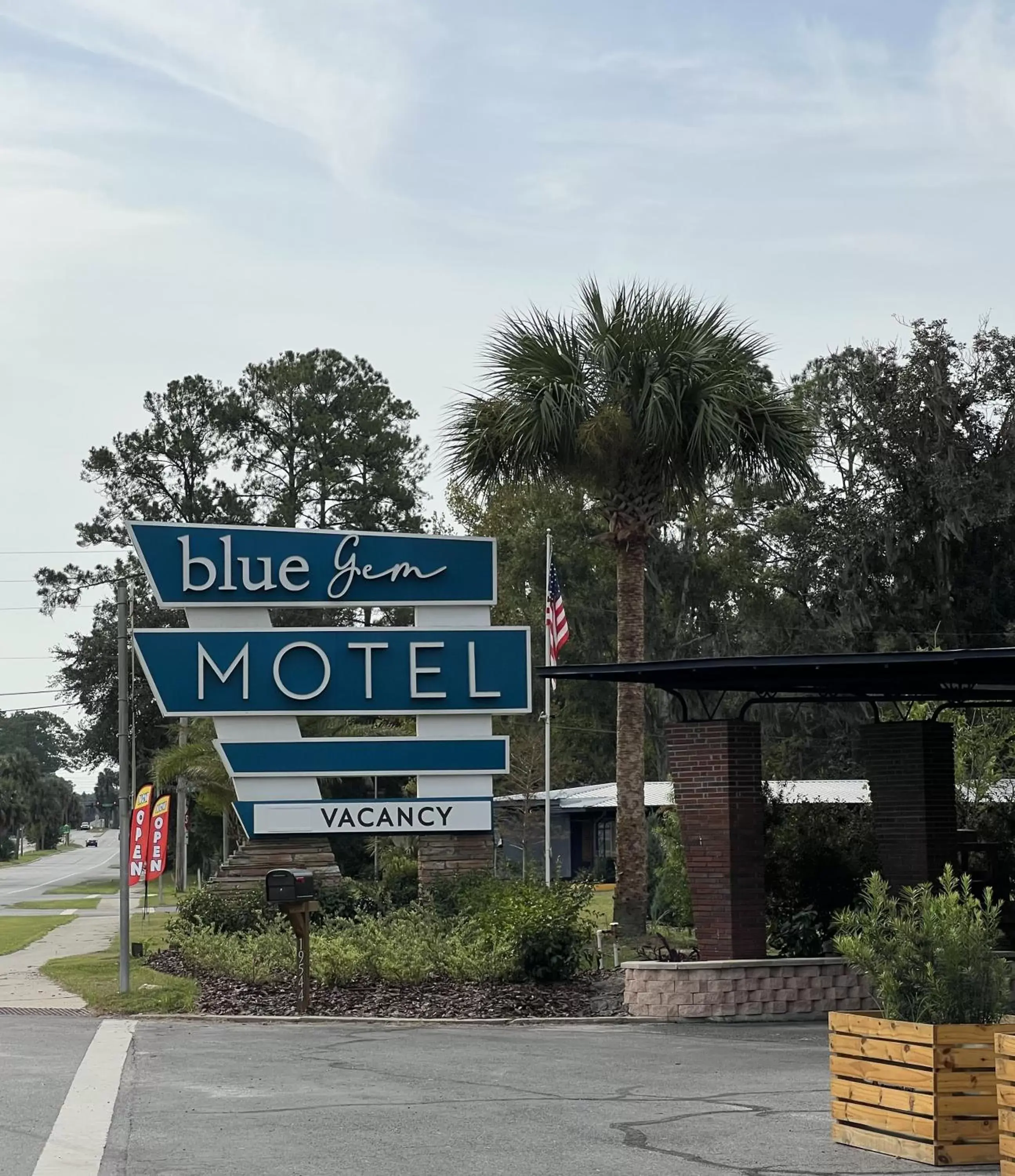 Property logo or sign in BlueGem Motel