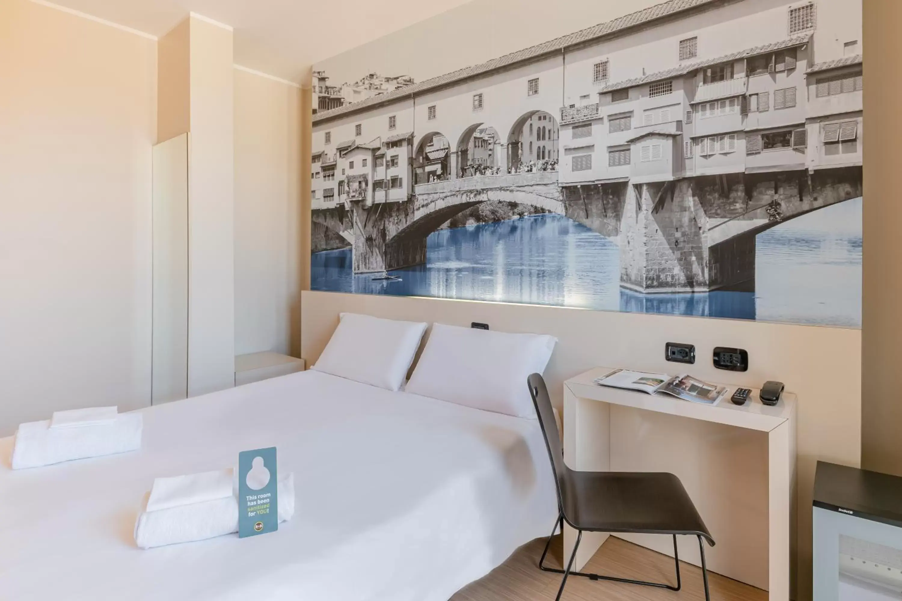 Bedroom, Bed in B&B Hotel Firenze City Center