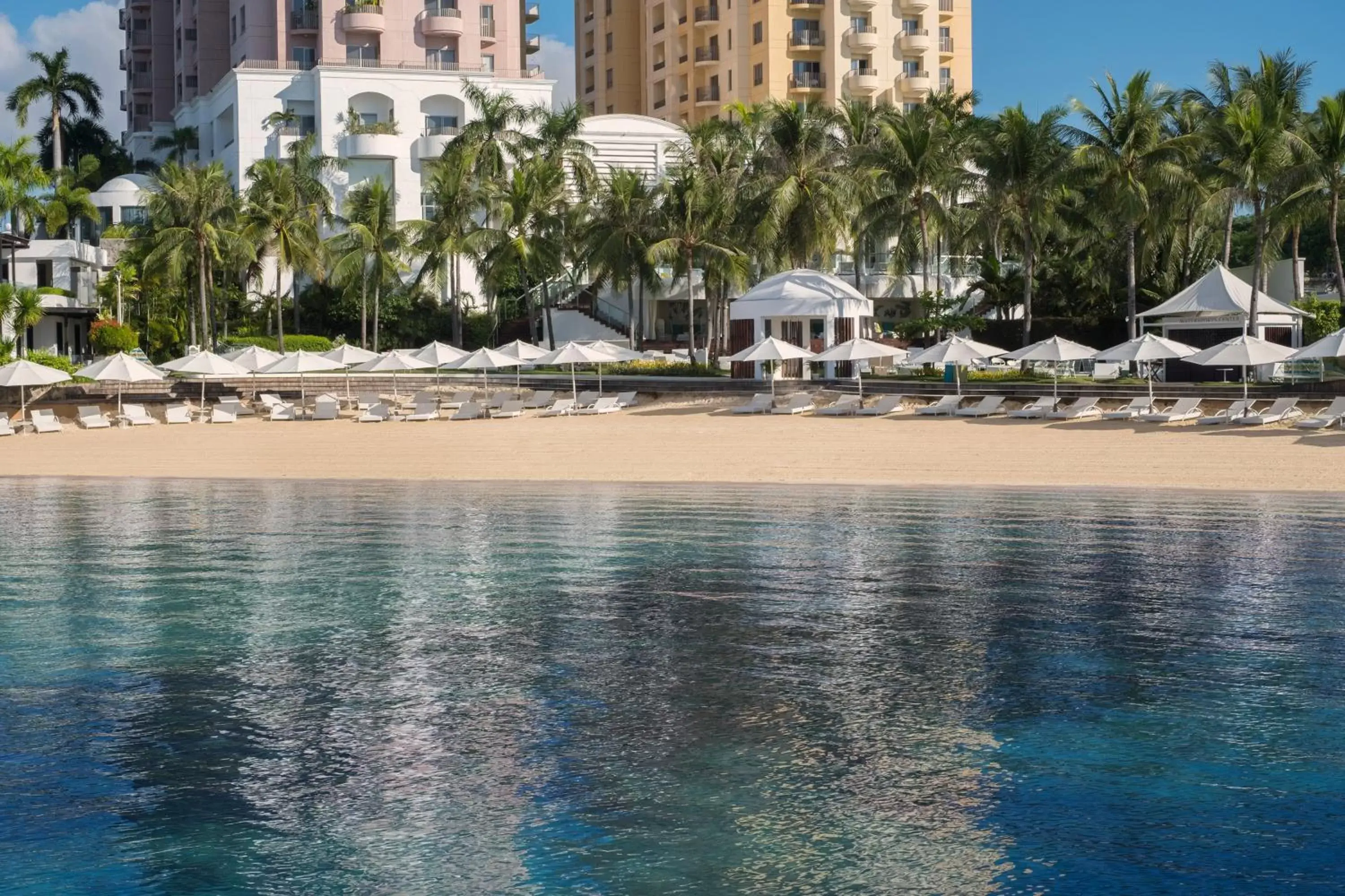 Beach in Mövenpick Hotel Mactan Island Cebu