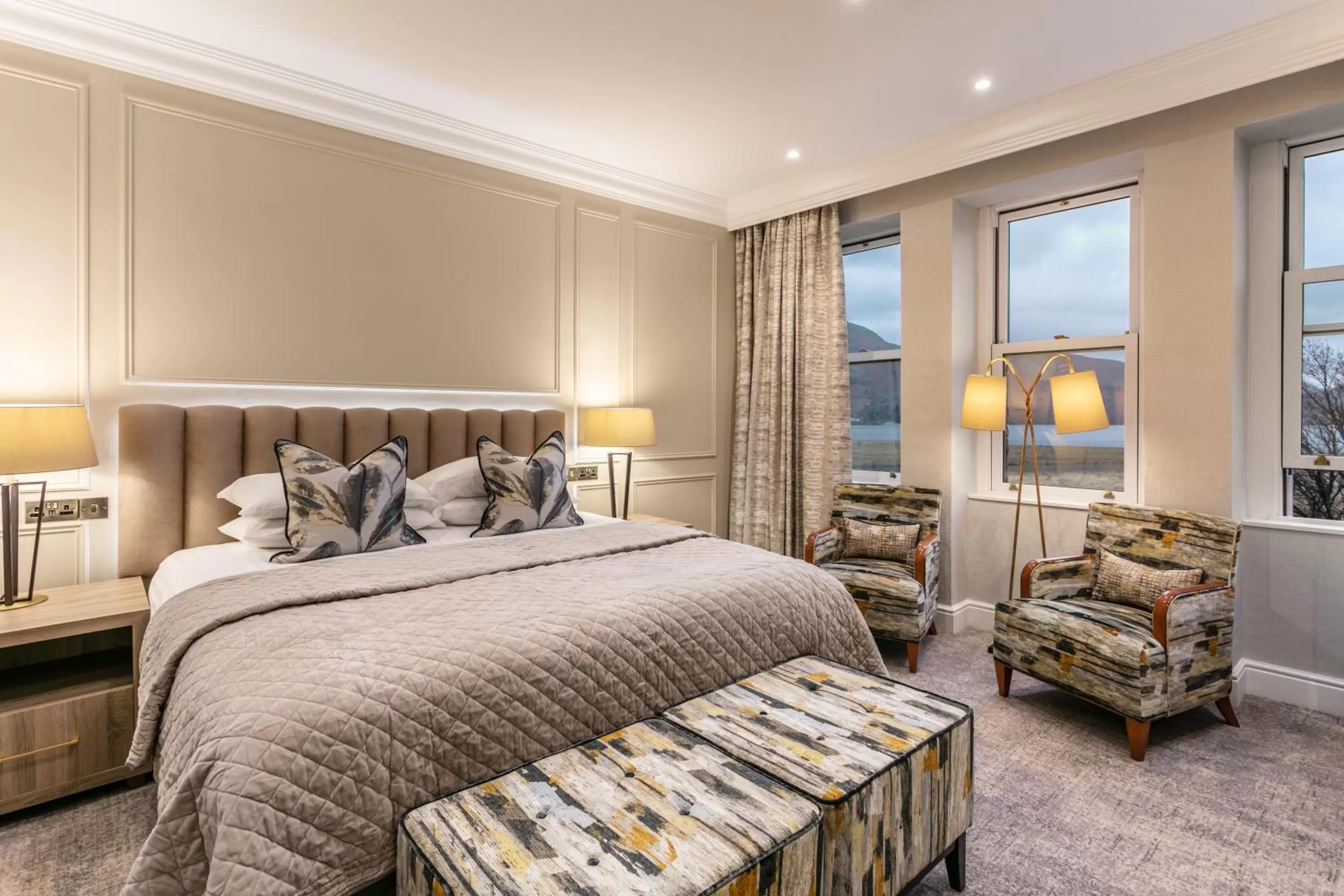 Bed in Lodore Falls Hotel & Spa