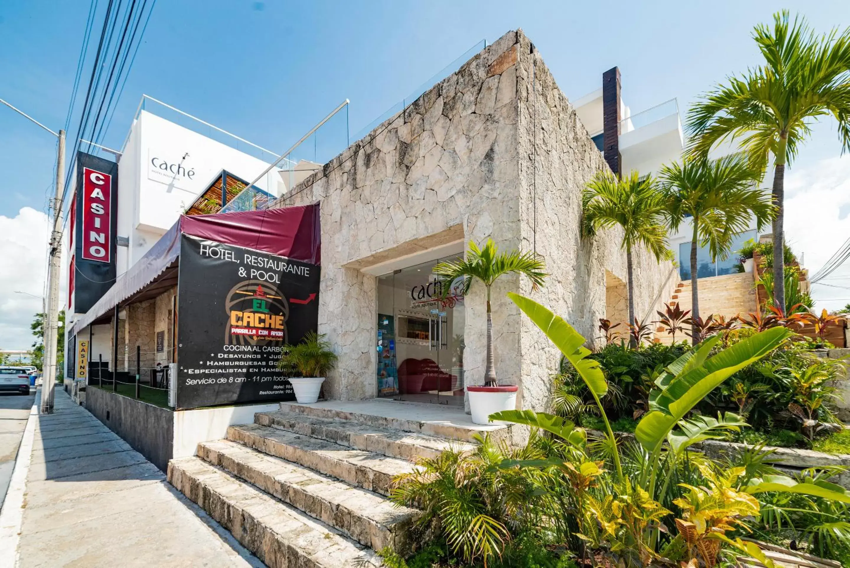 Facade/entrance, Property Building in Hotel Cache