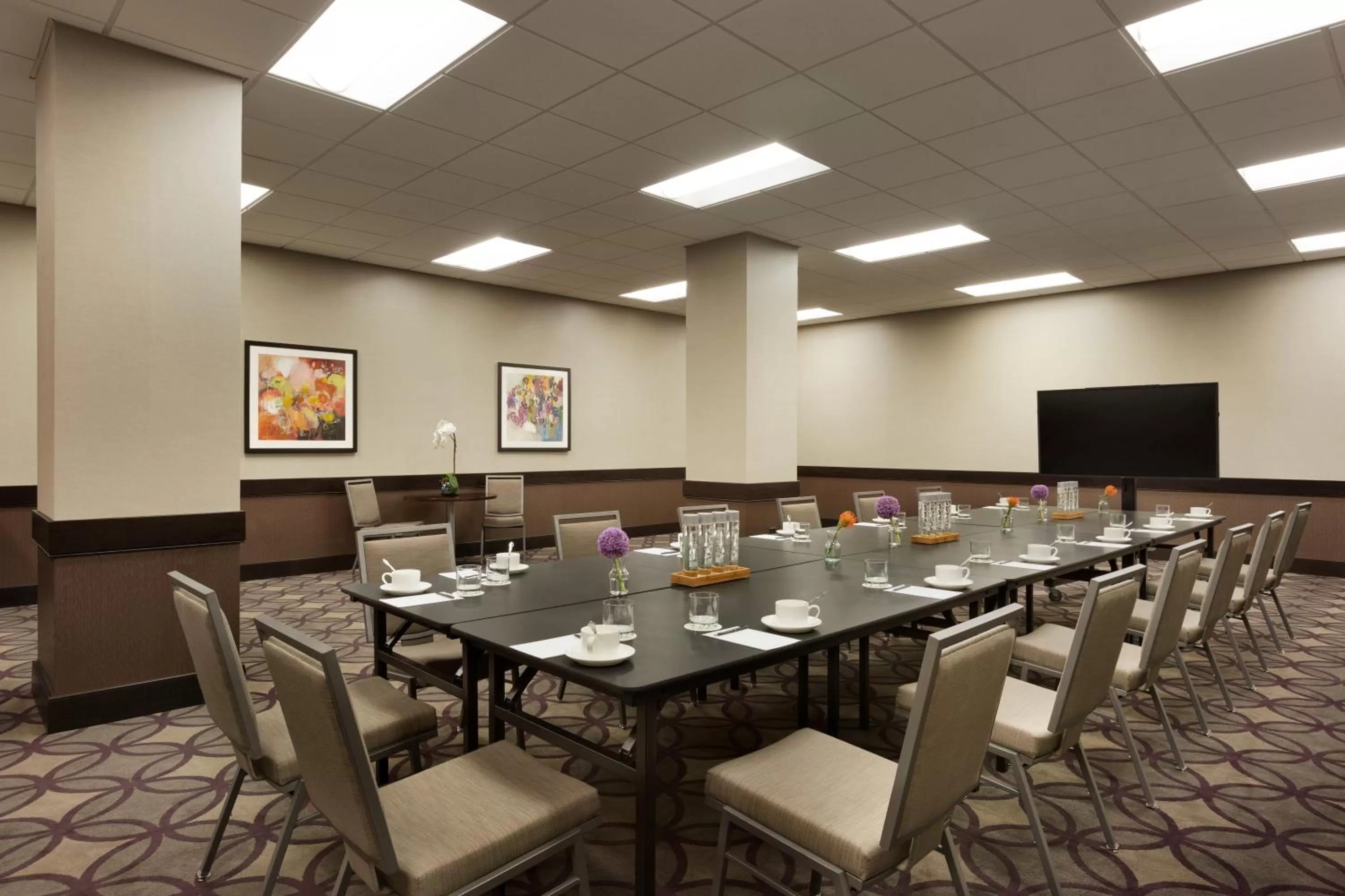 Meeting/conference room in InterContinental St. Paul Riverfront by IHG