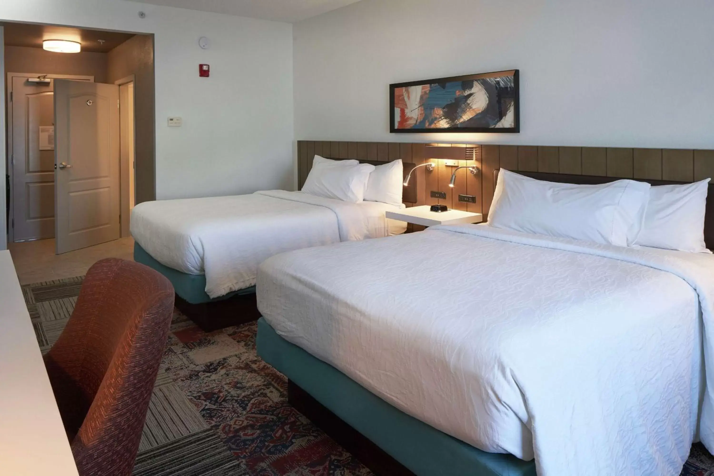 Bedroom, Bed in Hilton Garden Inn Evansville