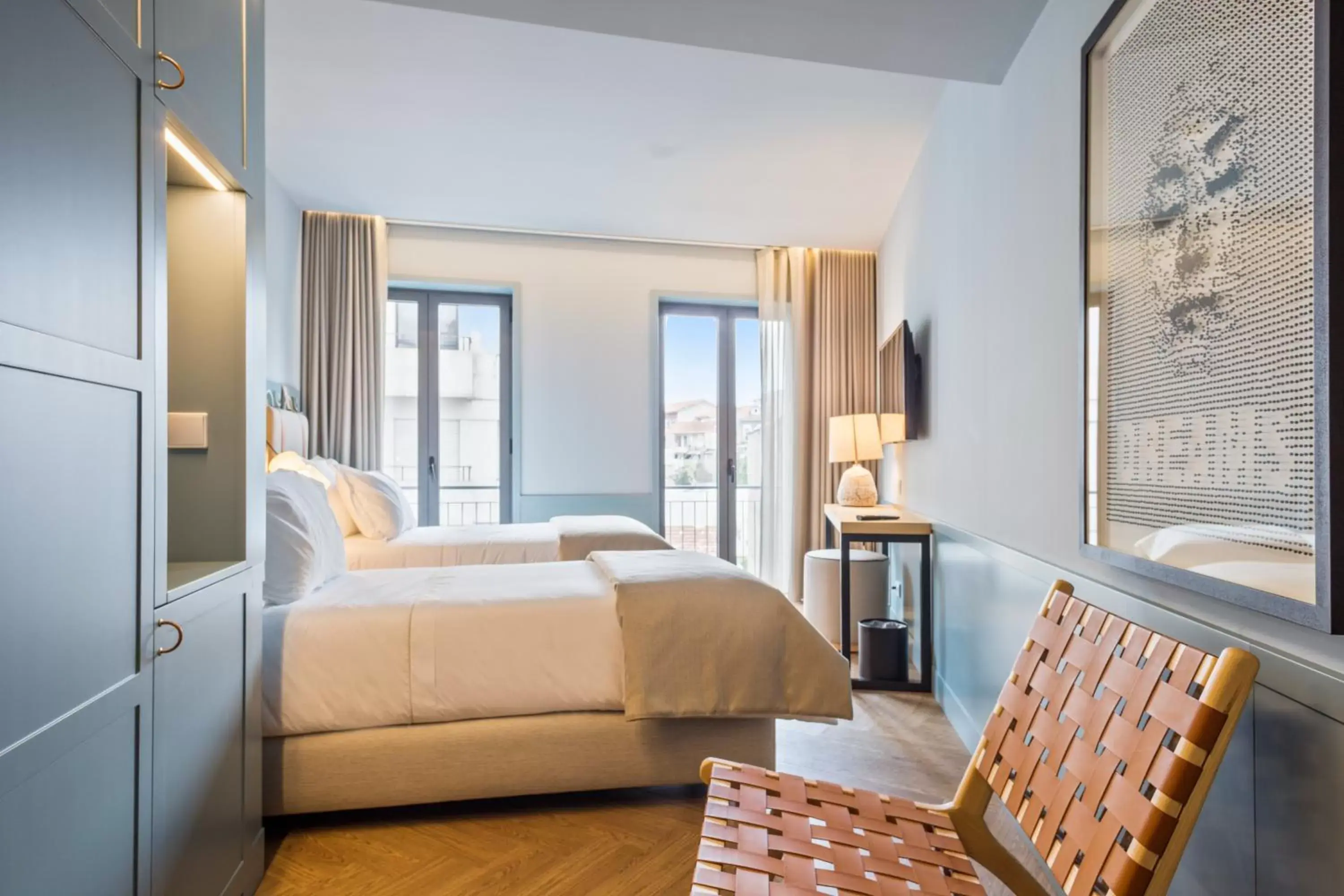 Property building in Pur Oporto Boutique Hotel by actahotels