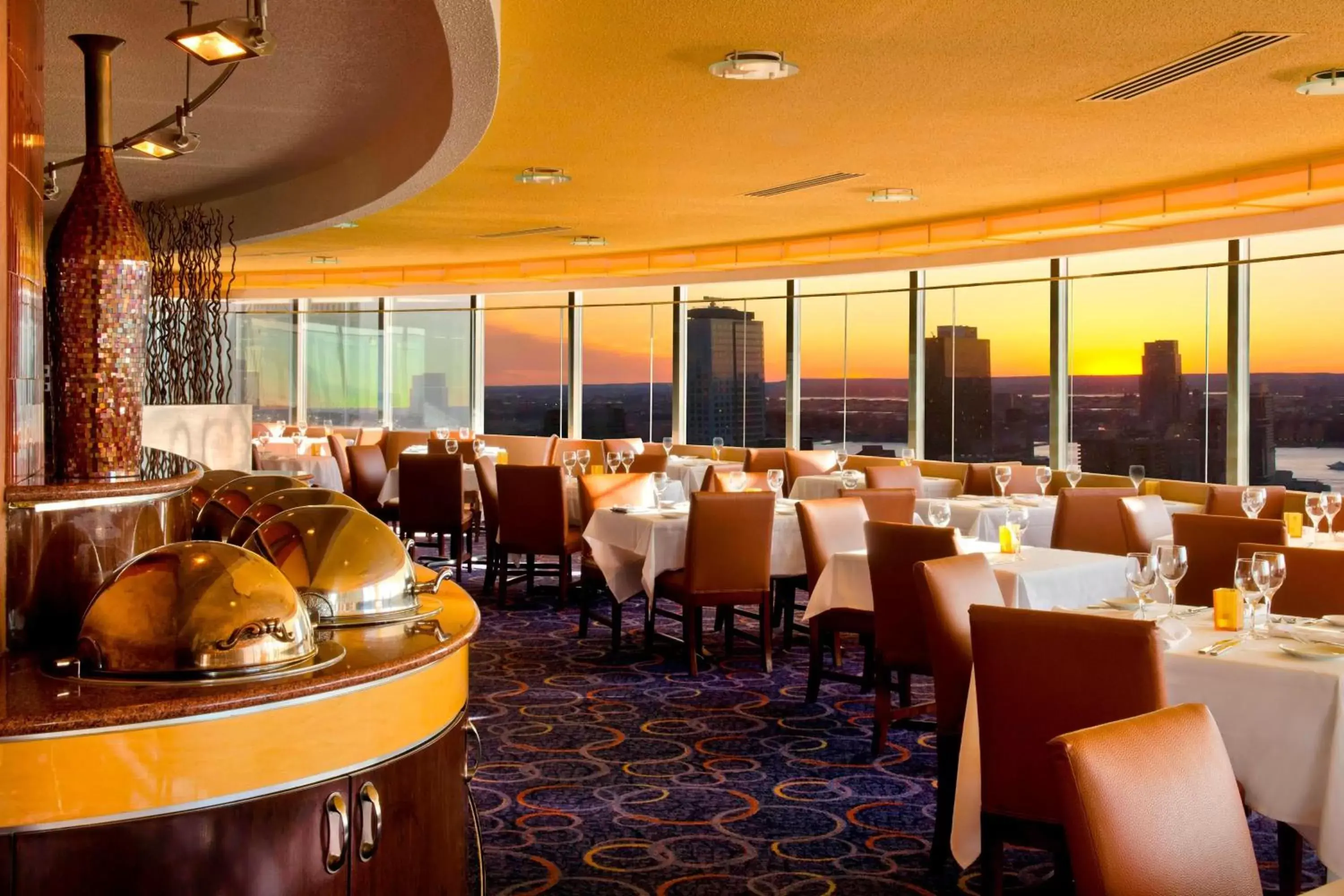 Lounge or bar, Restaurant/Places to Eat in New York Marriott Marquis