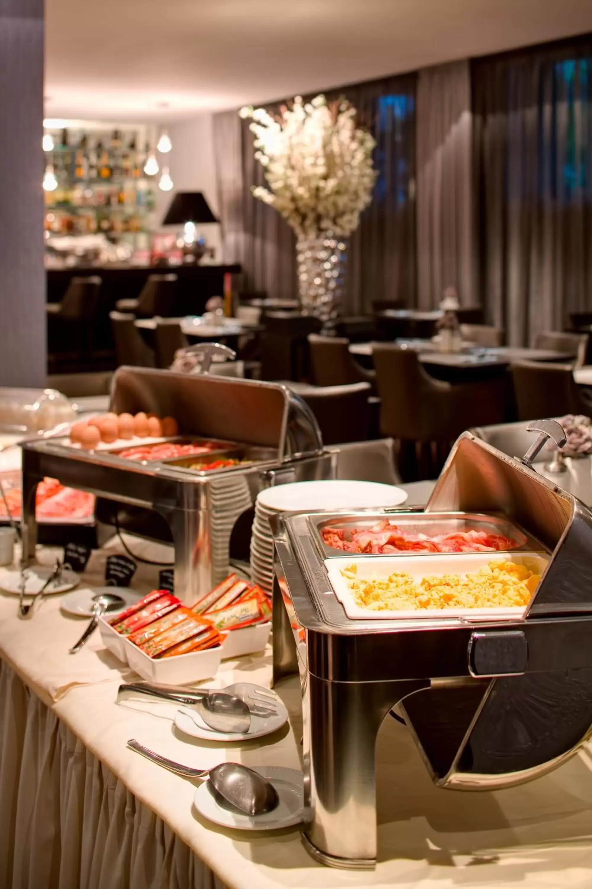 Buffet breakfast, Restaurant/Places to Eat in Mamaison Hotel Andrassy Budapest