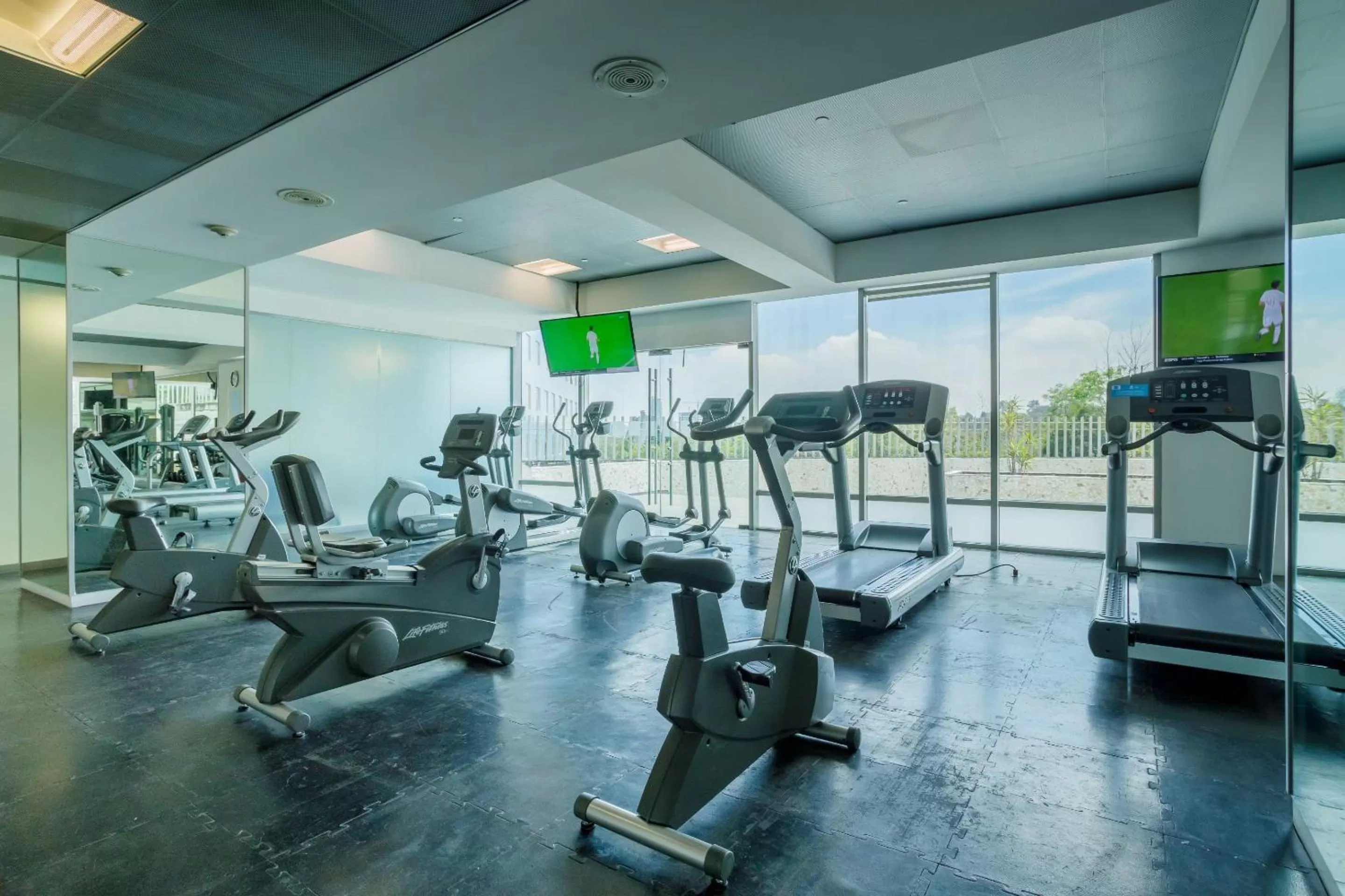 Fitness centre/facilities in Camino Real Santa Fe