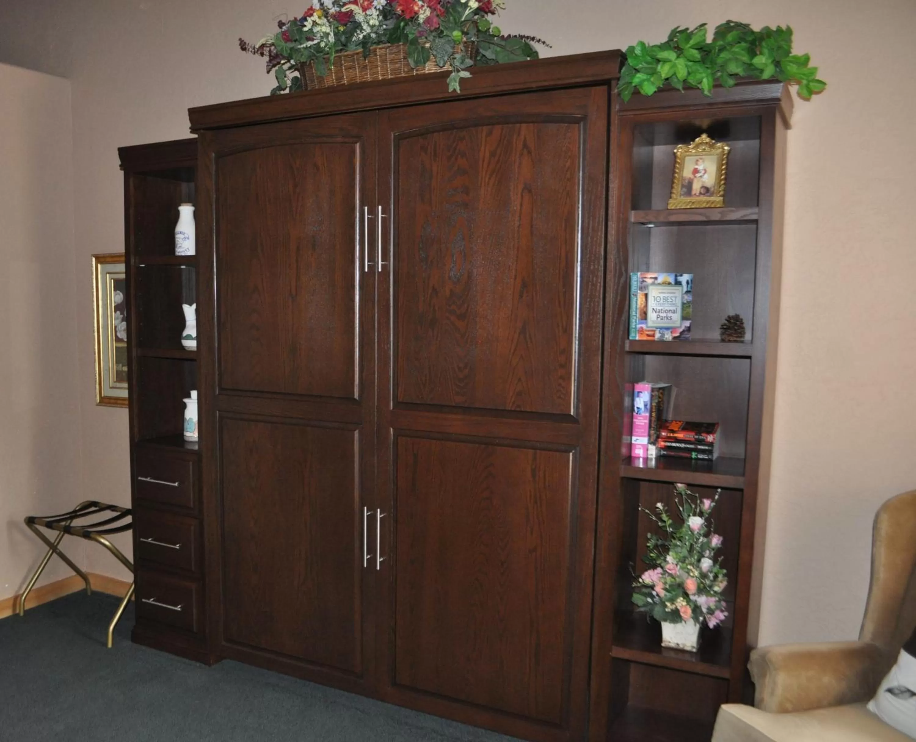 Bed in Elkwood Manor Bed & Breakfast