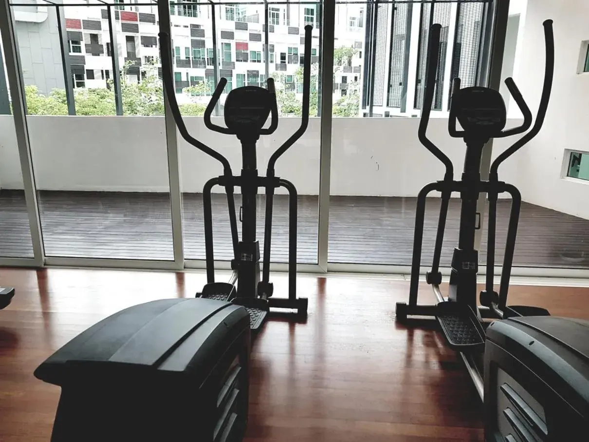 Fitness centre/facilities, Fitness Center/Facilities in Holi 1Medini Themed Suites