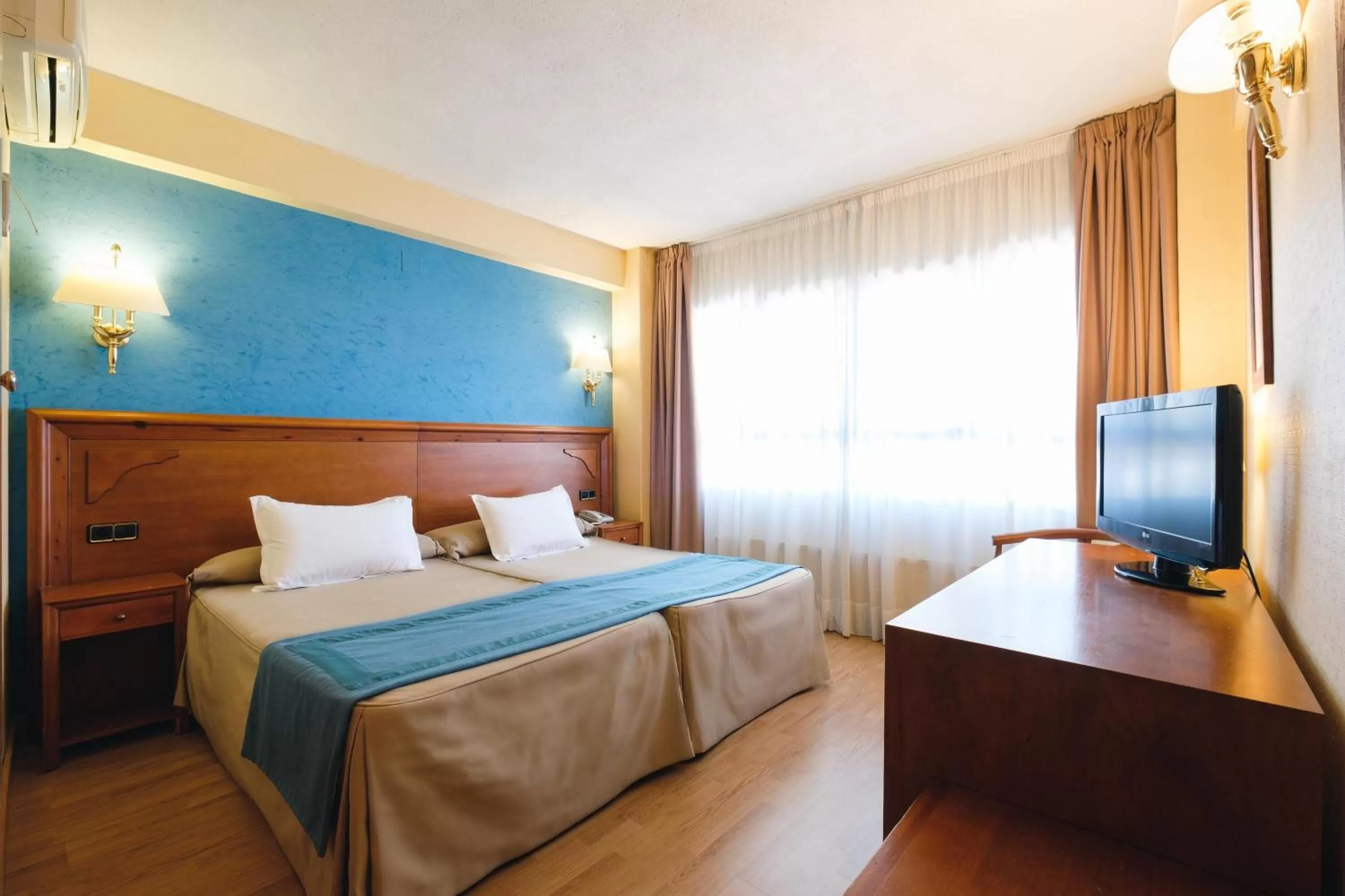 Bed in Hotel Corregidor