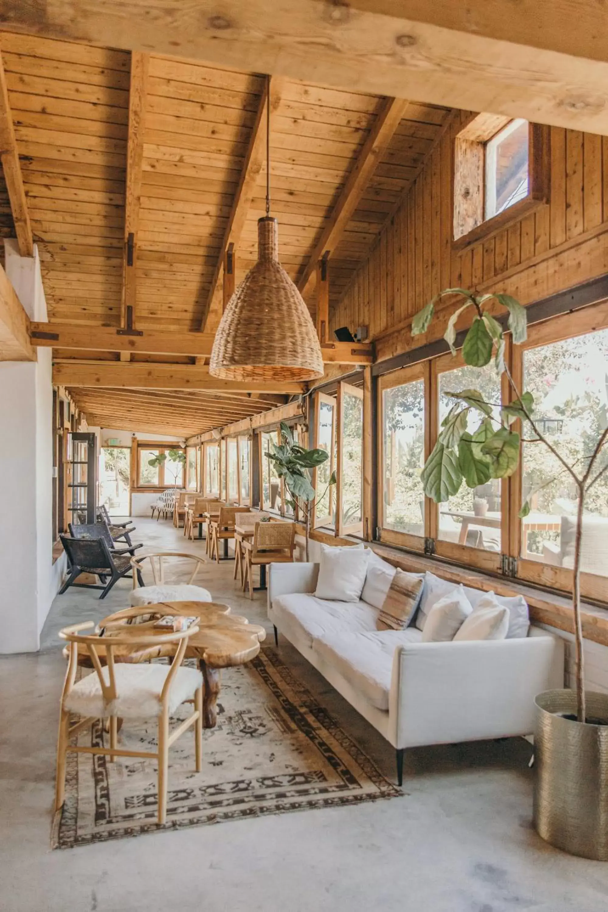 Restaurant/places to eat, Seating Area in Calamigos Guest Ranch and Beach Club