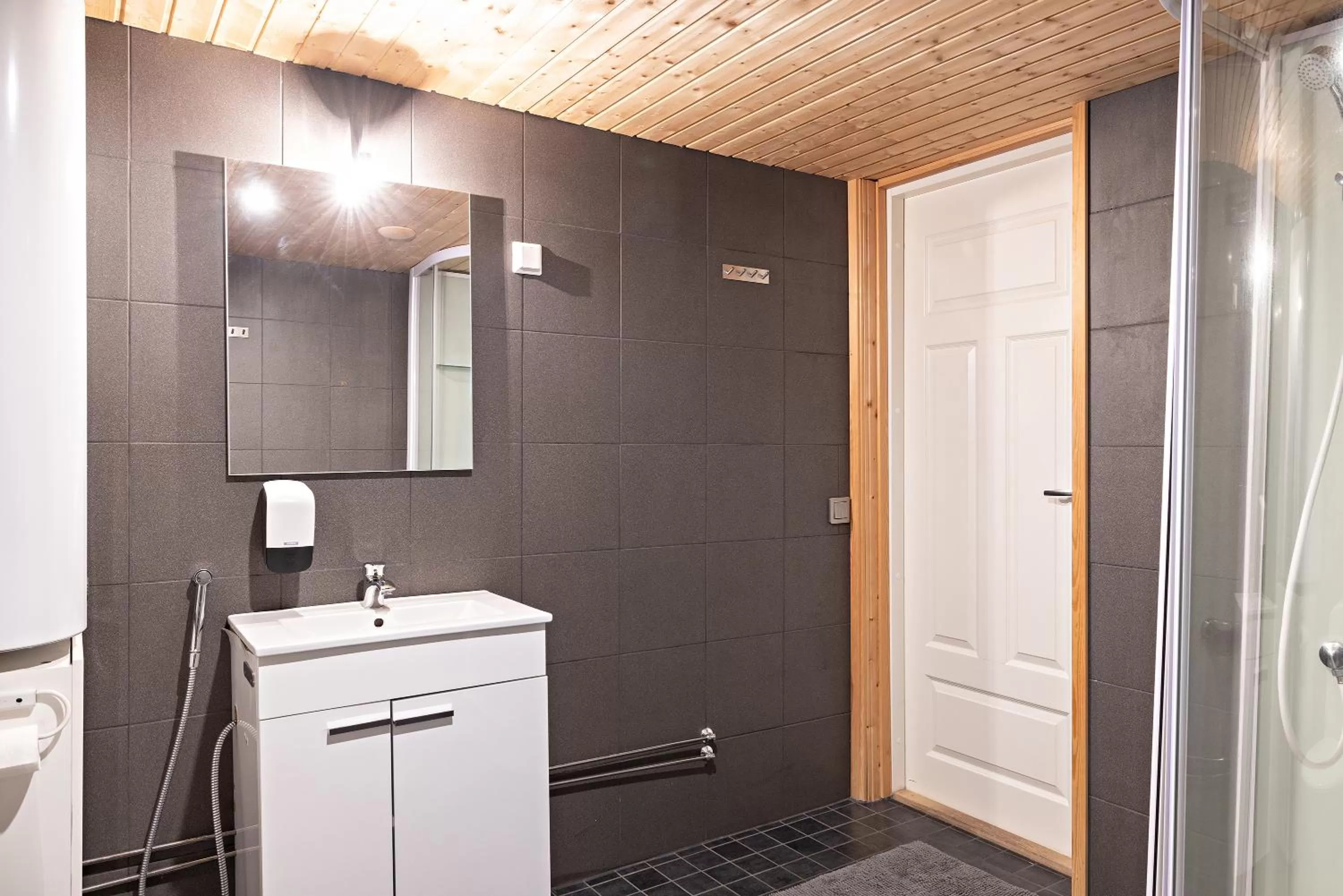 Bathroom in Arctic River Resort