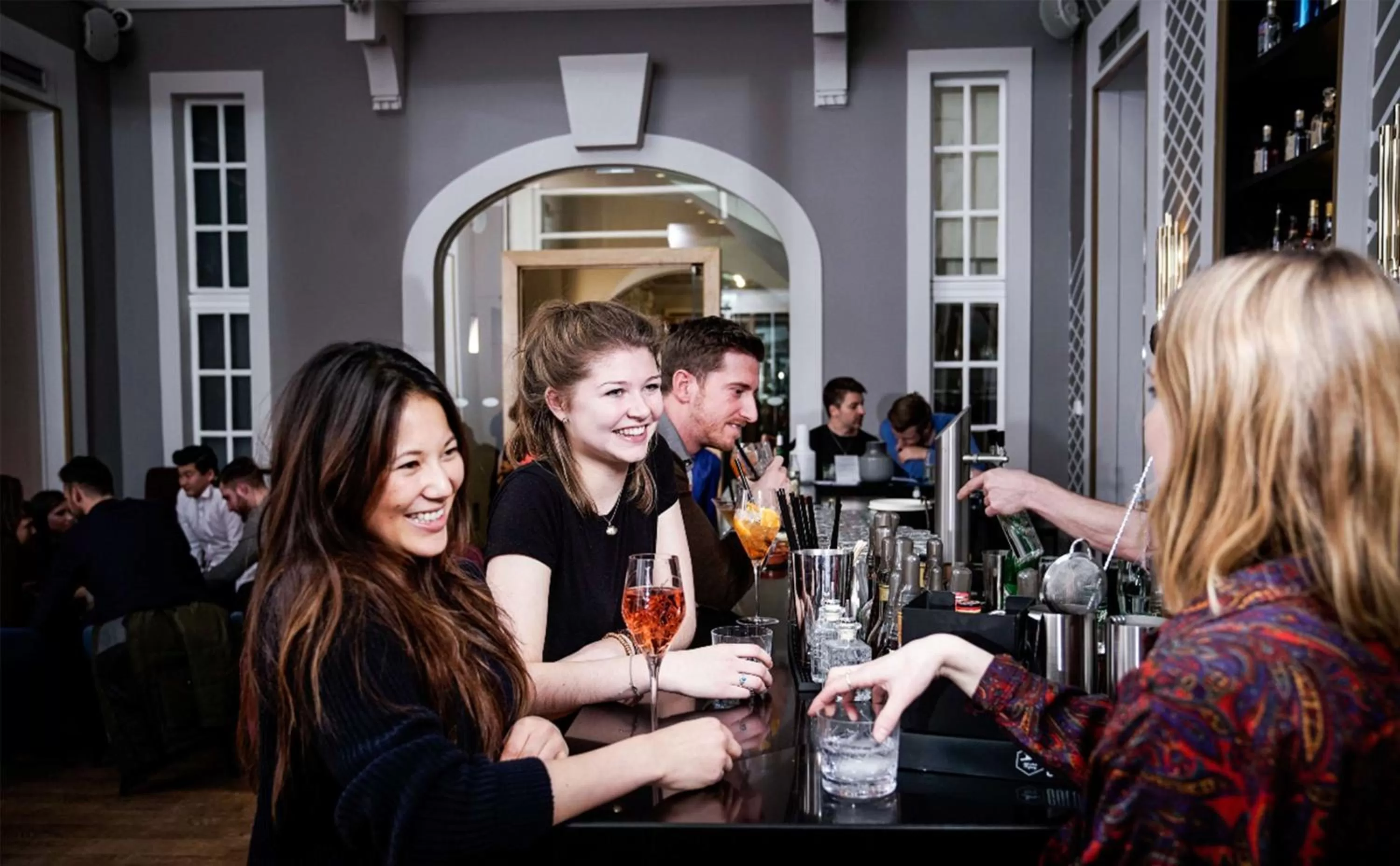 Lounge or bar in art'otel berlin mitte, Powered by Radisson Hotels