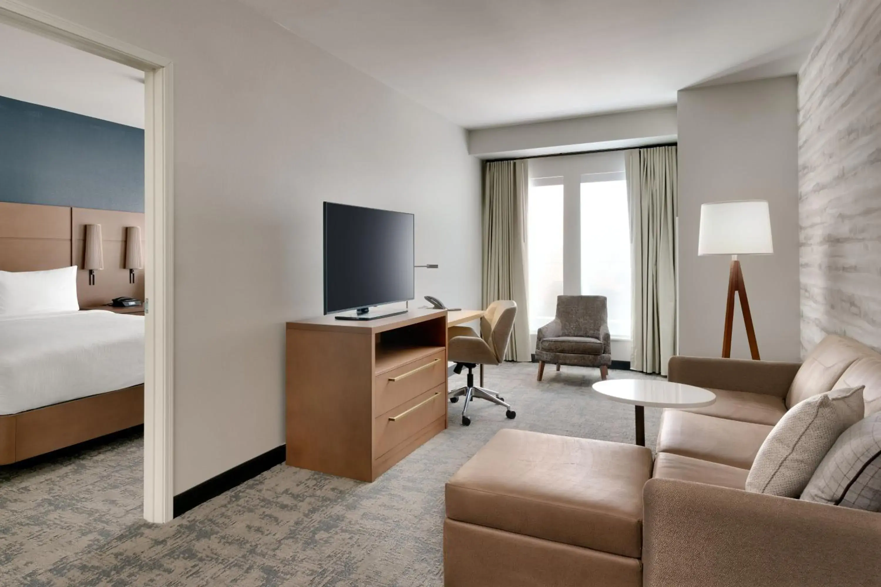 Bedroom, TV/Entertainment Center in Residence Inn by Marriott Vail