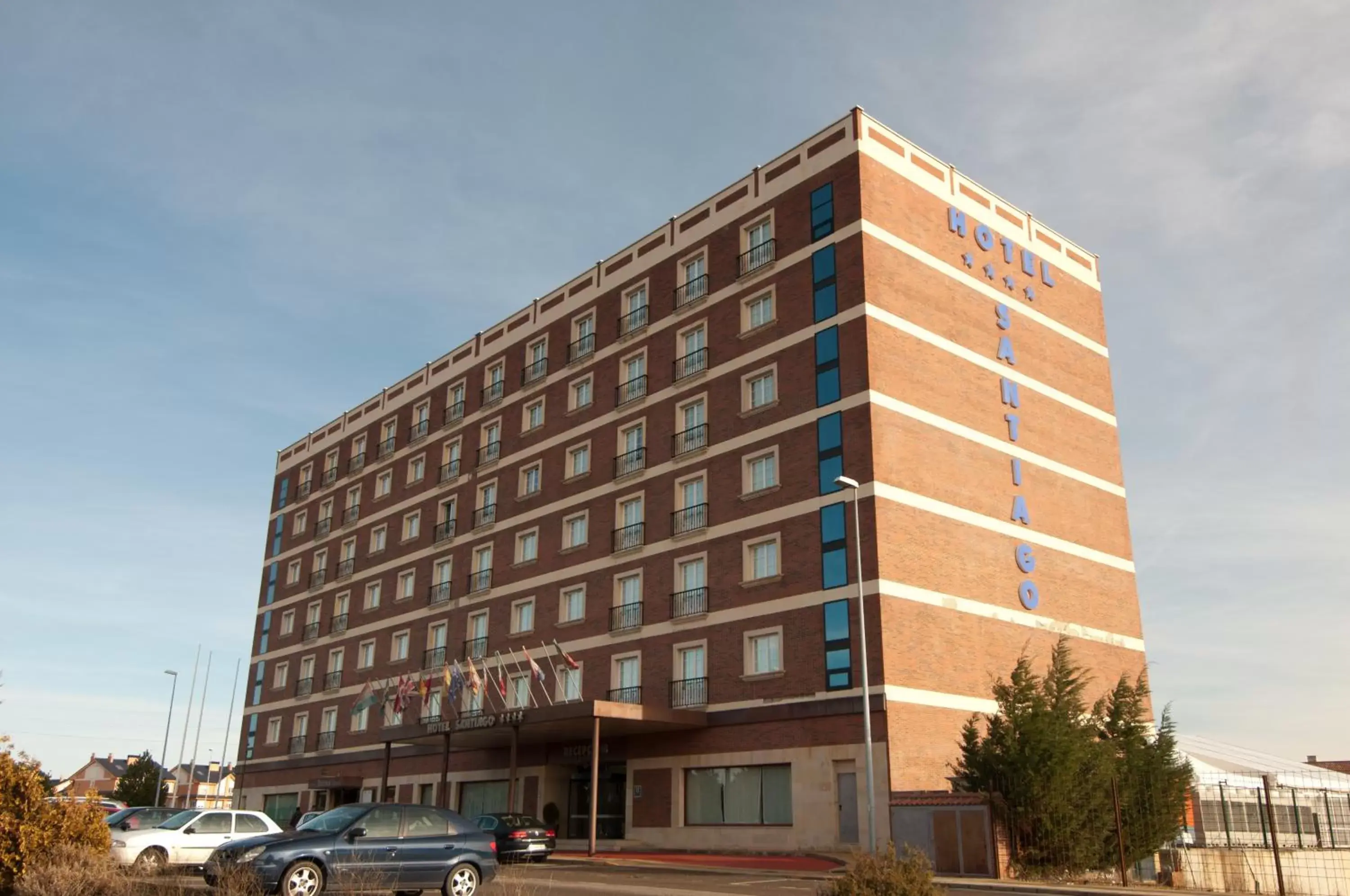 Facade/entrance, Property Building in ARVA Santiago León