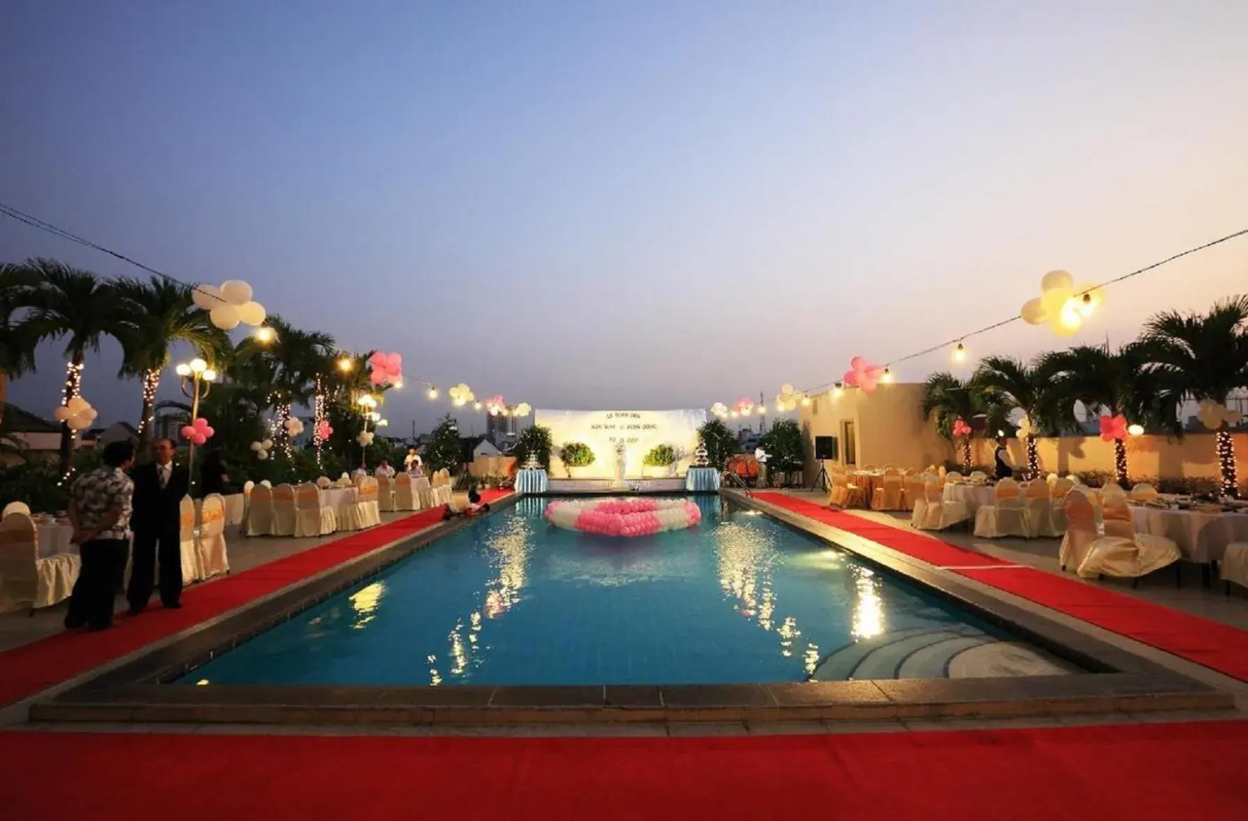 Swimming Pool in Ramana Saigon Hotel