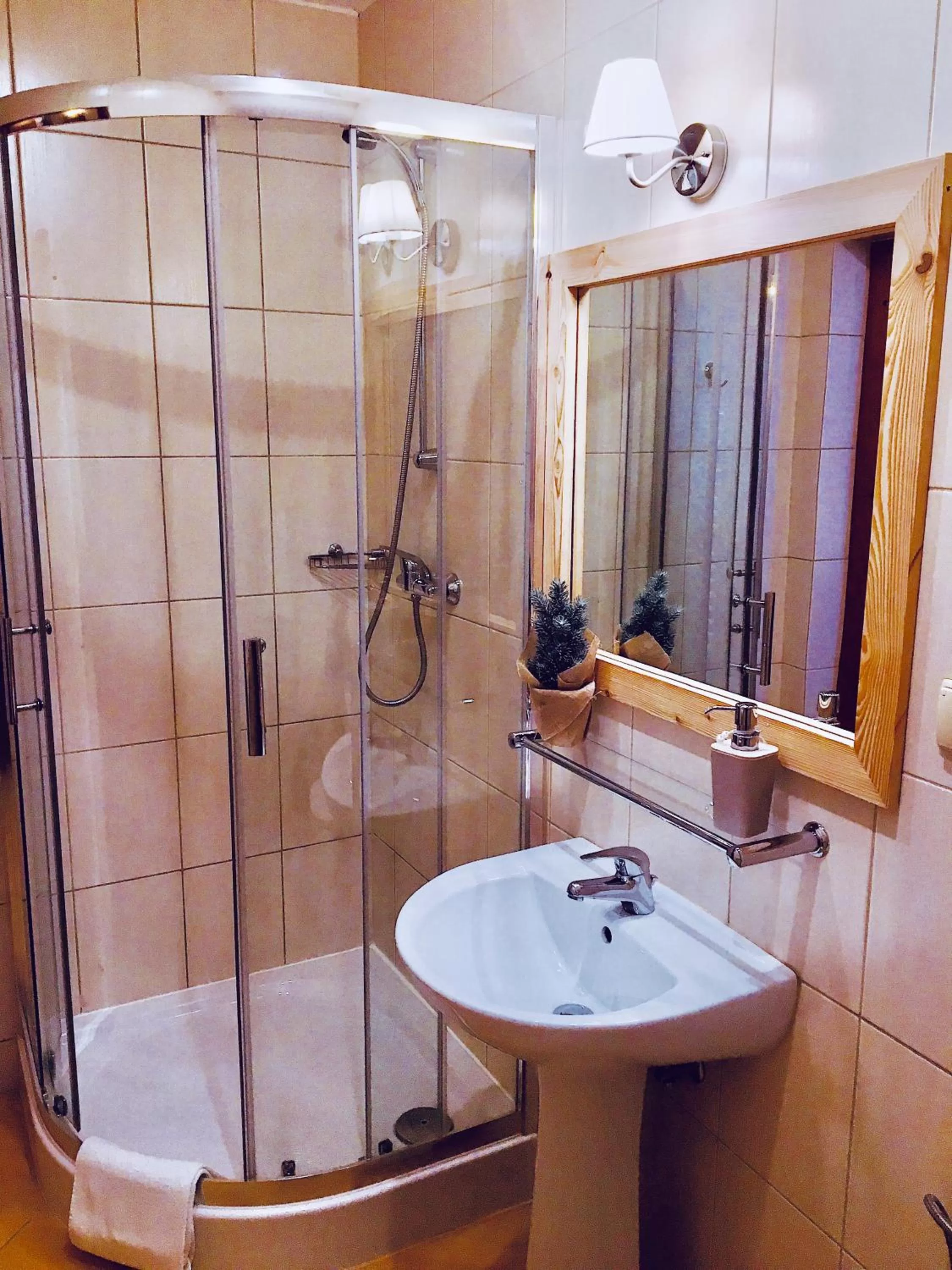 Shower in Zakopane Stop