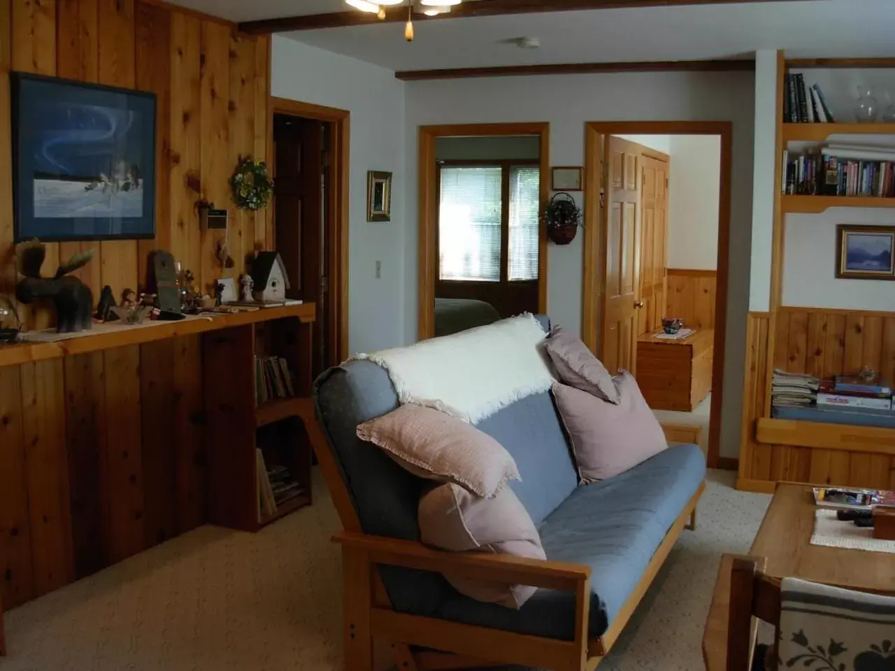 Living room, Seating Area in Alaska Chalet Bed & Breakfast