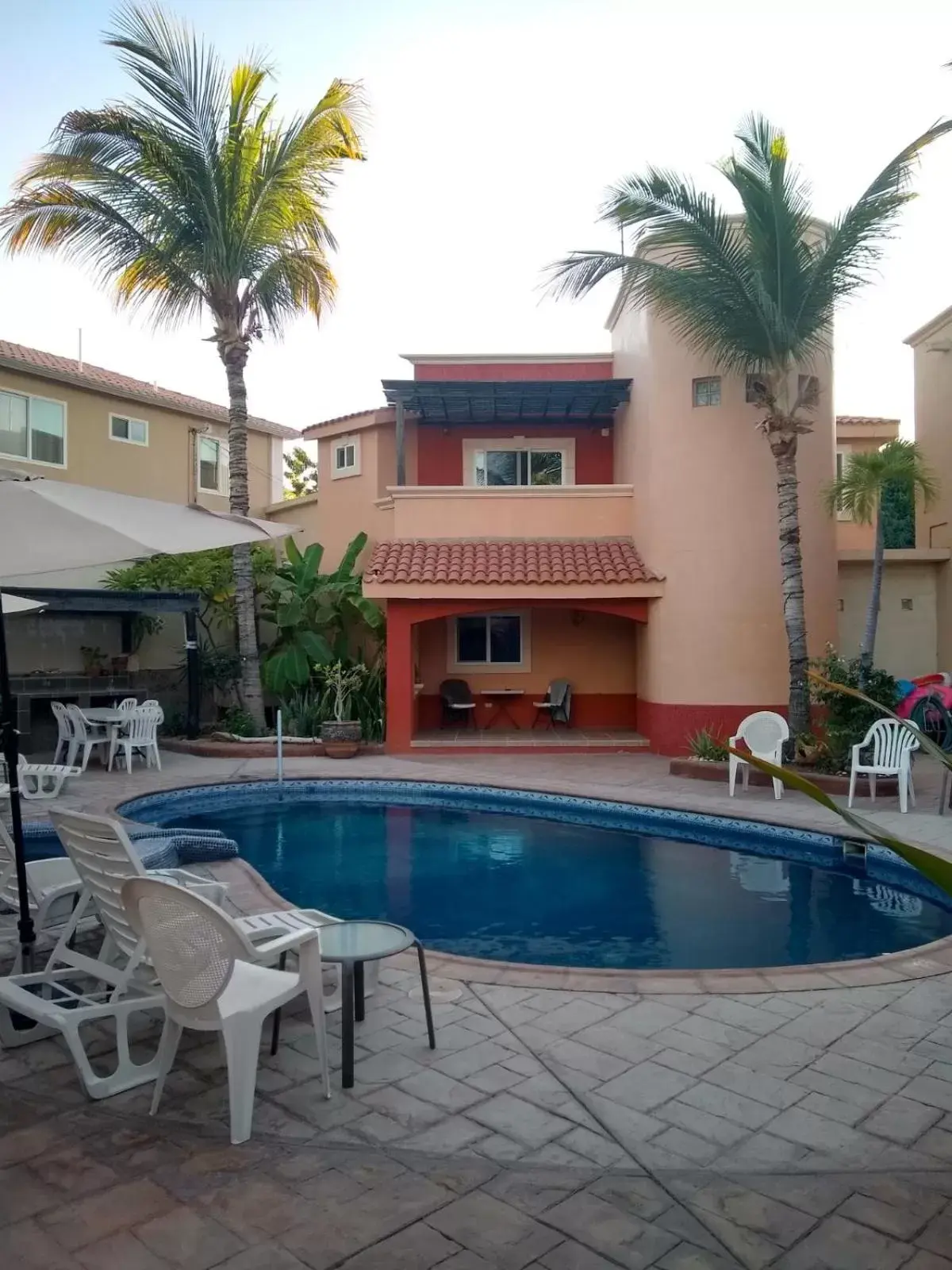 Property building, Swimming Pool in Coco Cabanas Loreto